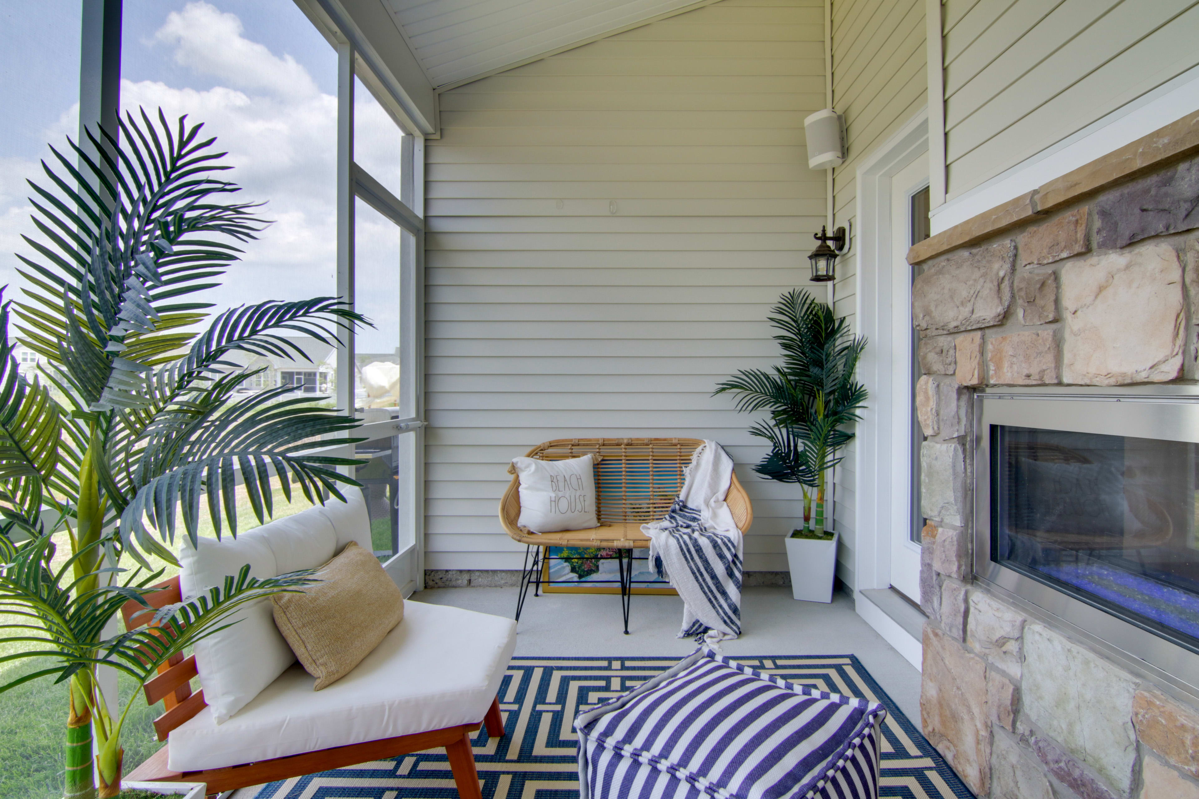 Screened-In Patio