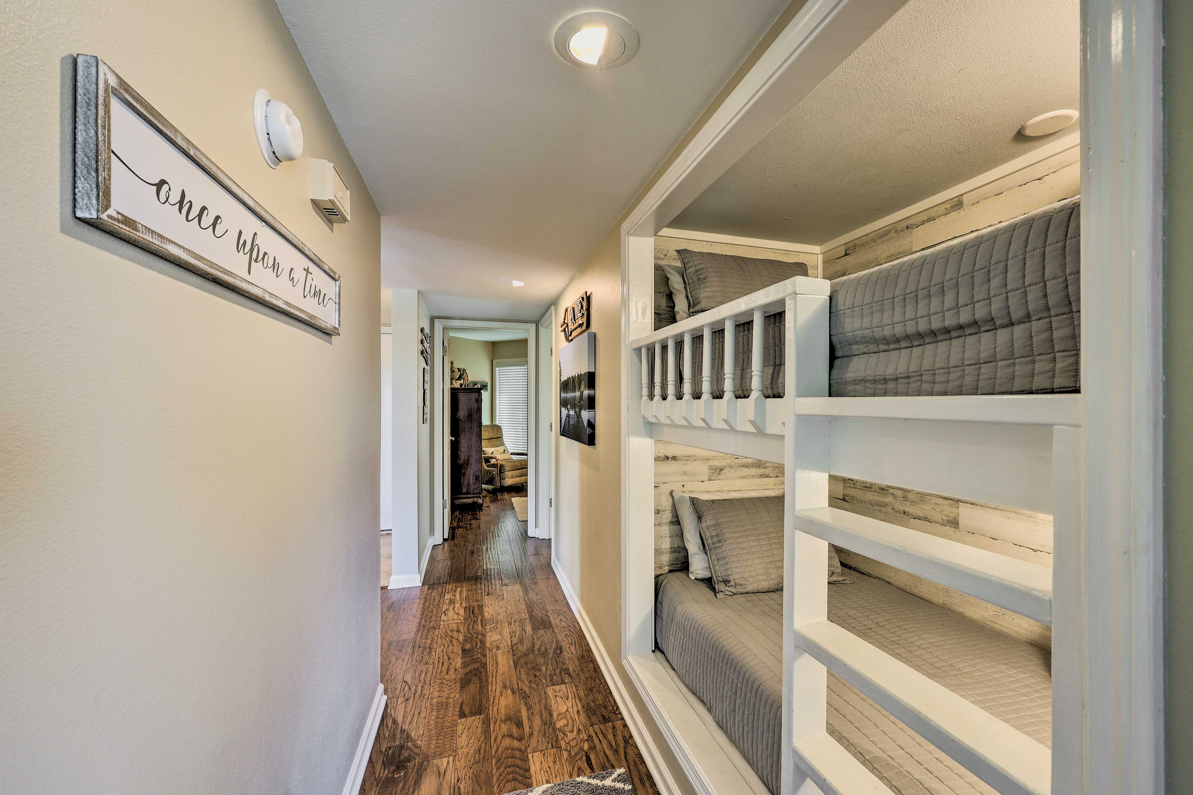 Hallway | Twin Bunk Bed