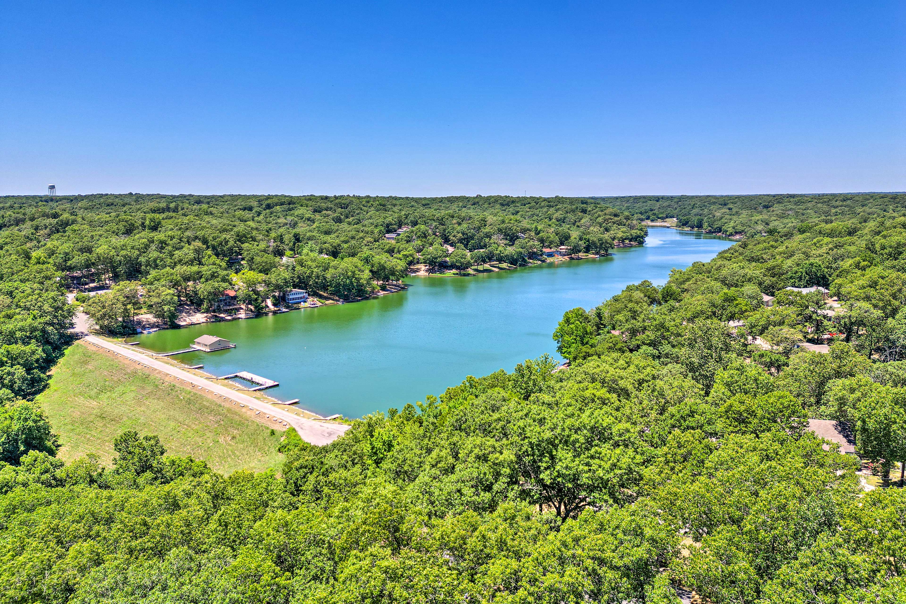 Lake Avalon (~ 1 Mile)