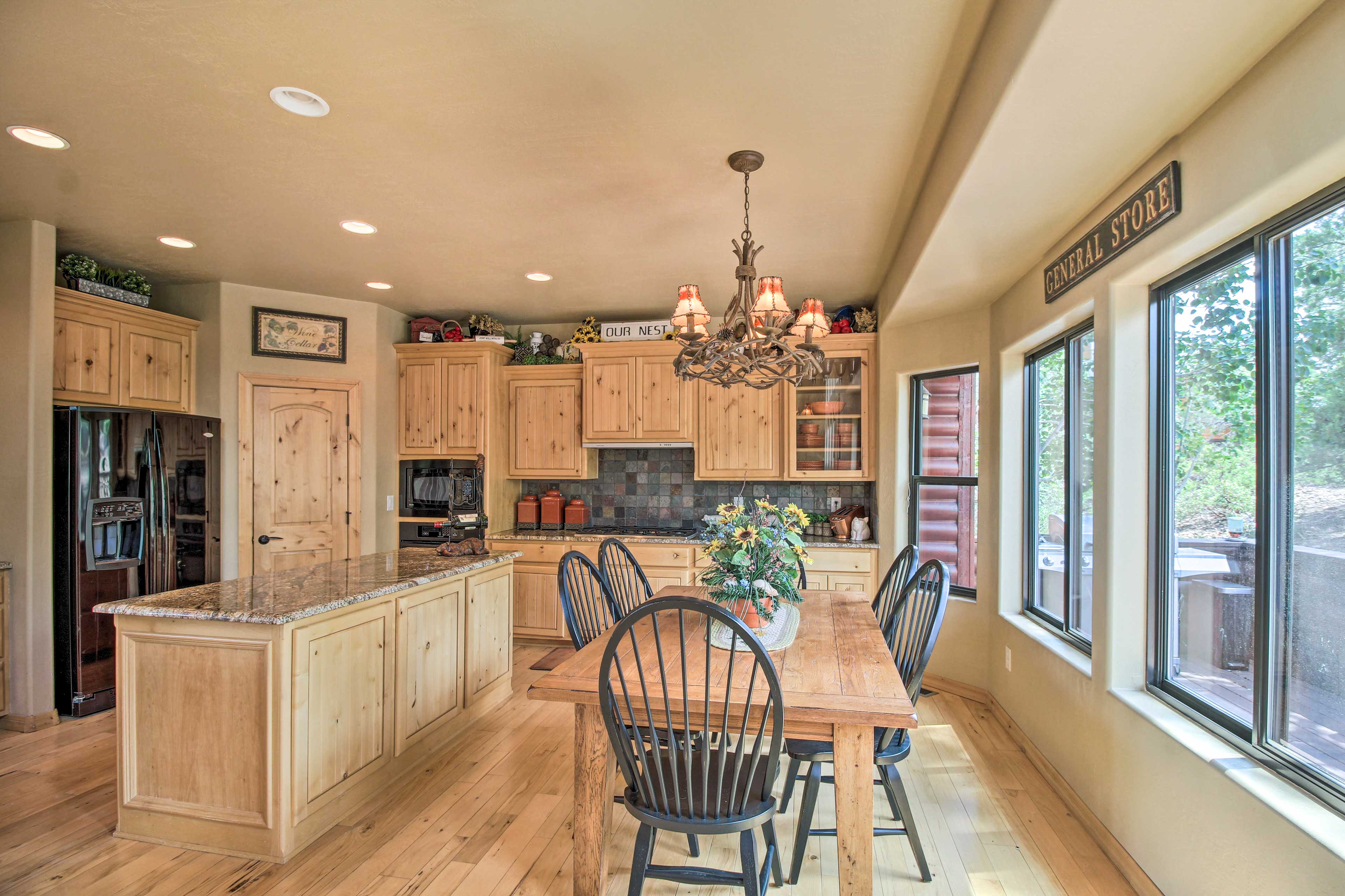 Dining Area | Dishware & Flatware