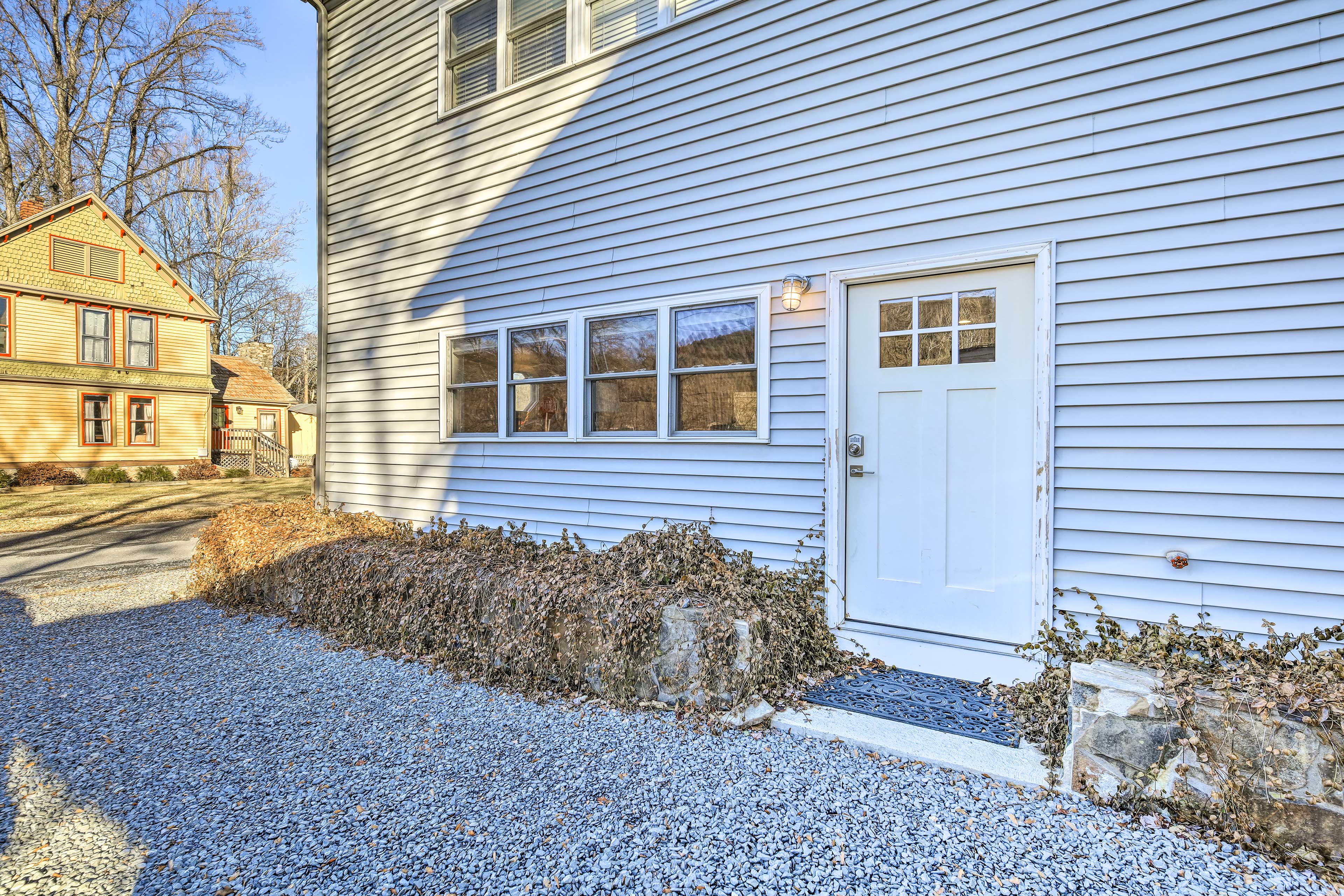 Front Door | Keyless Entry