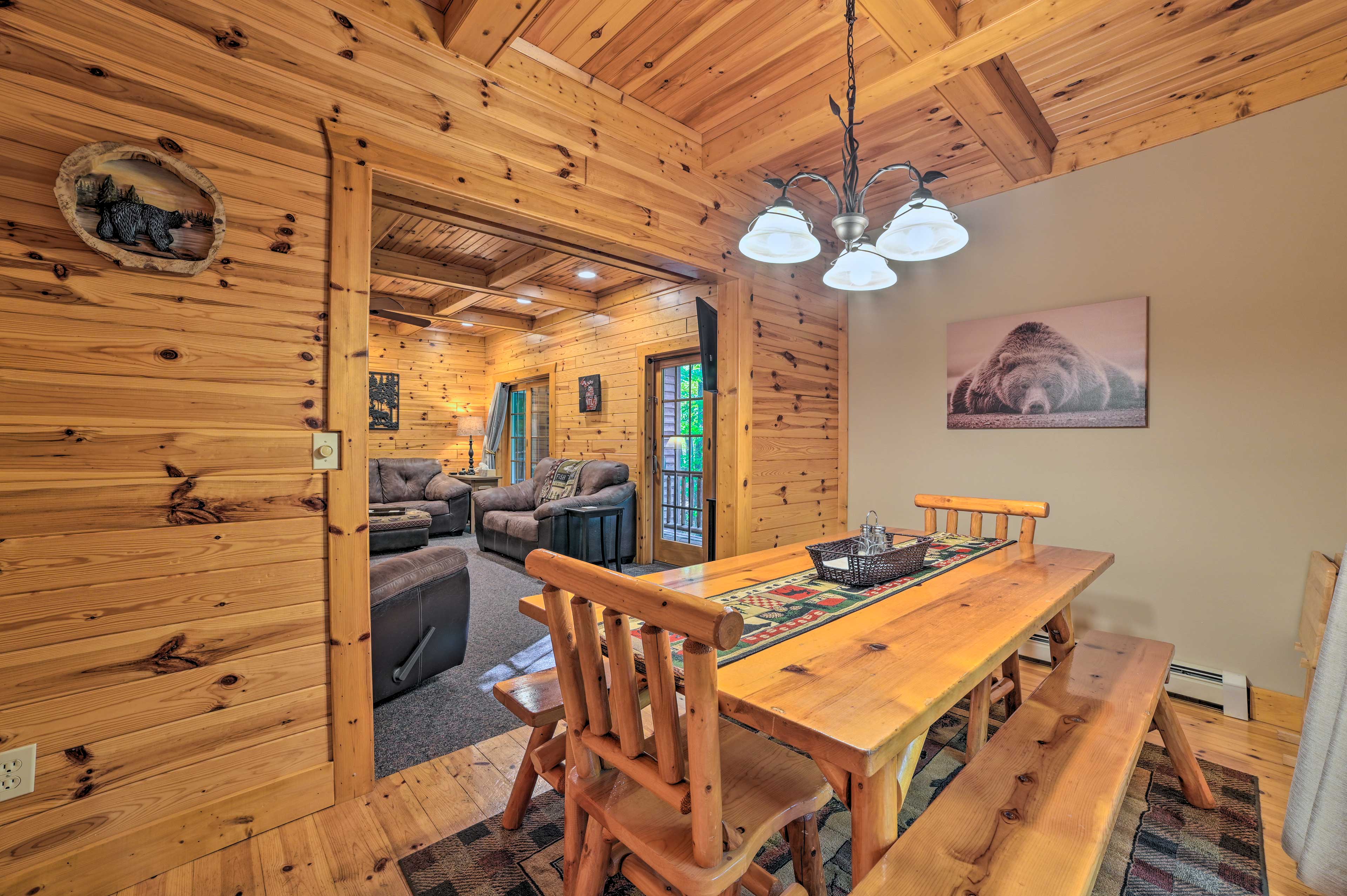 Dining Area | Dishware/Flatware