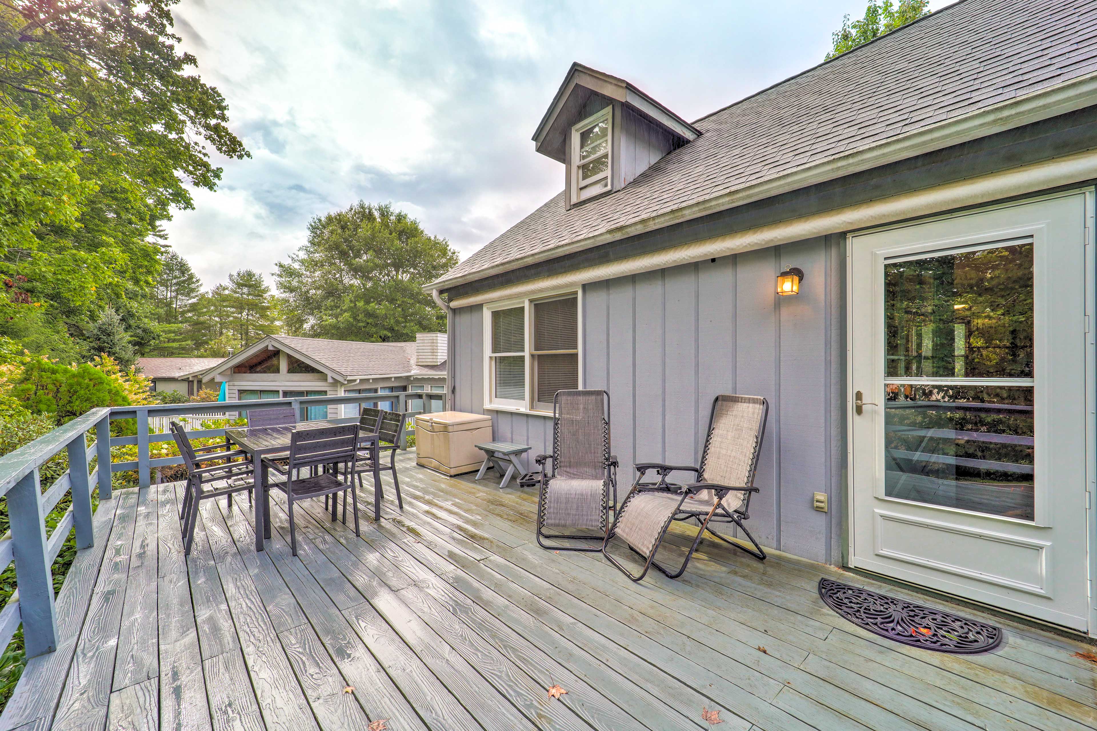 Upper Deck | 2-Story Cottage | Access to Community Amenities