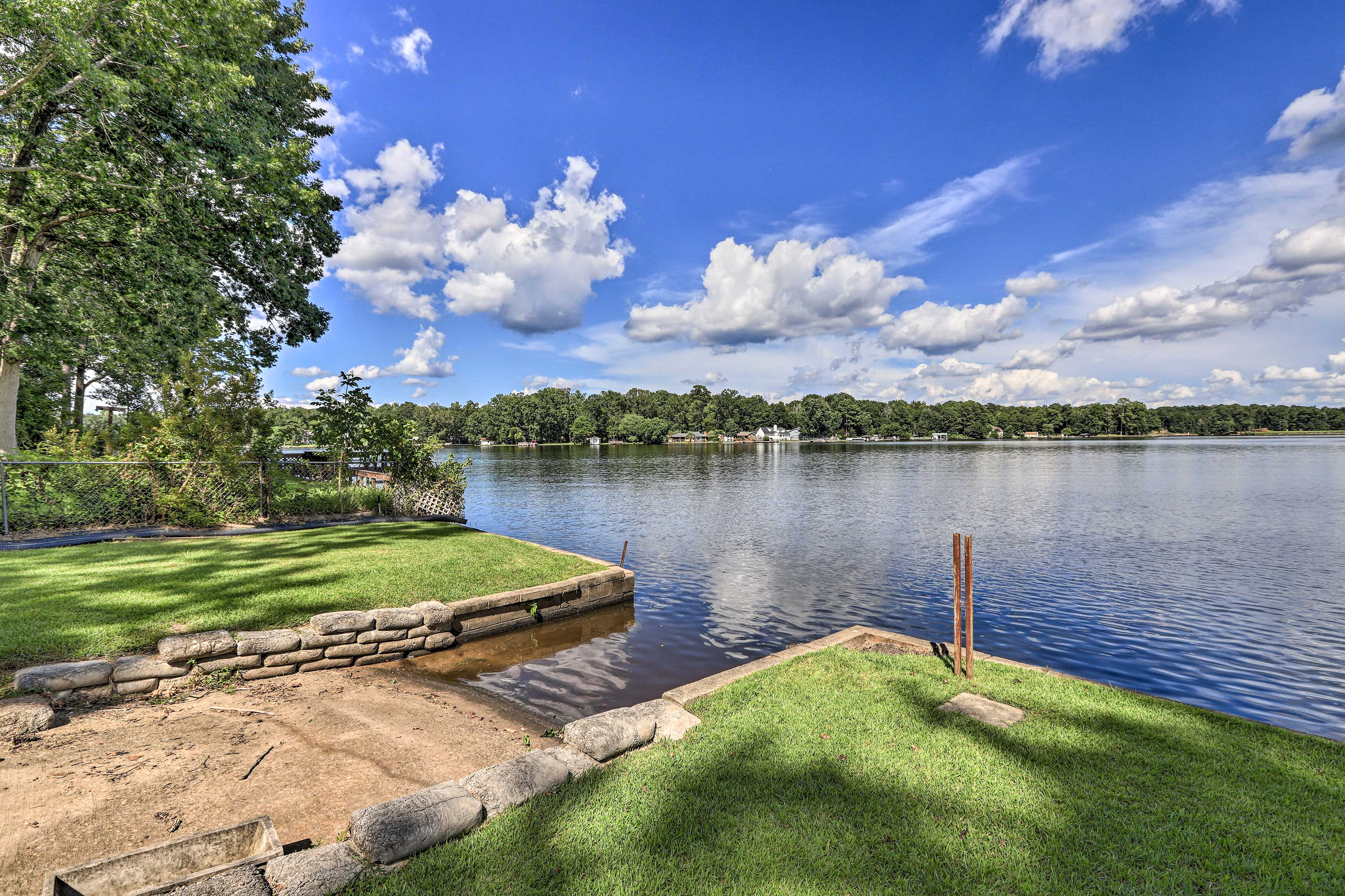 Lake Views & Access