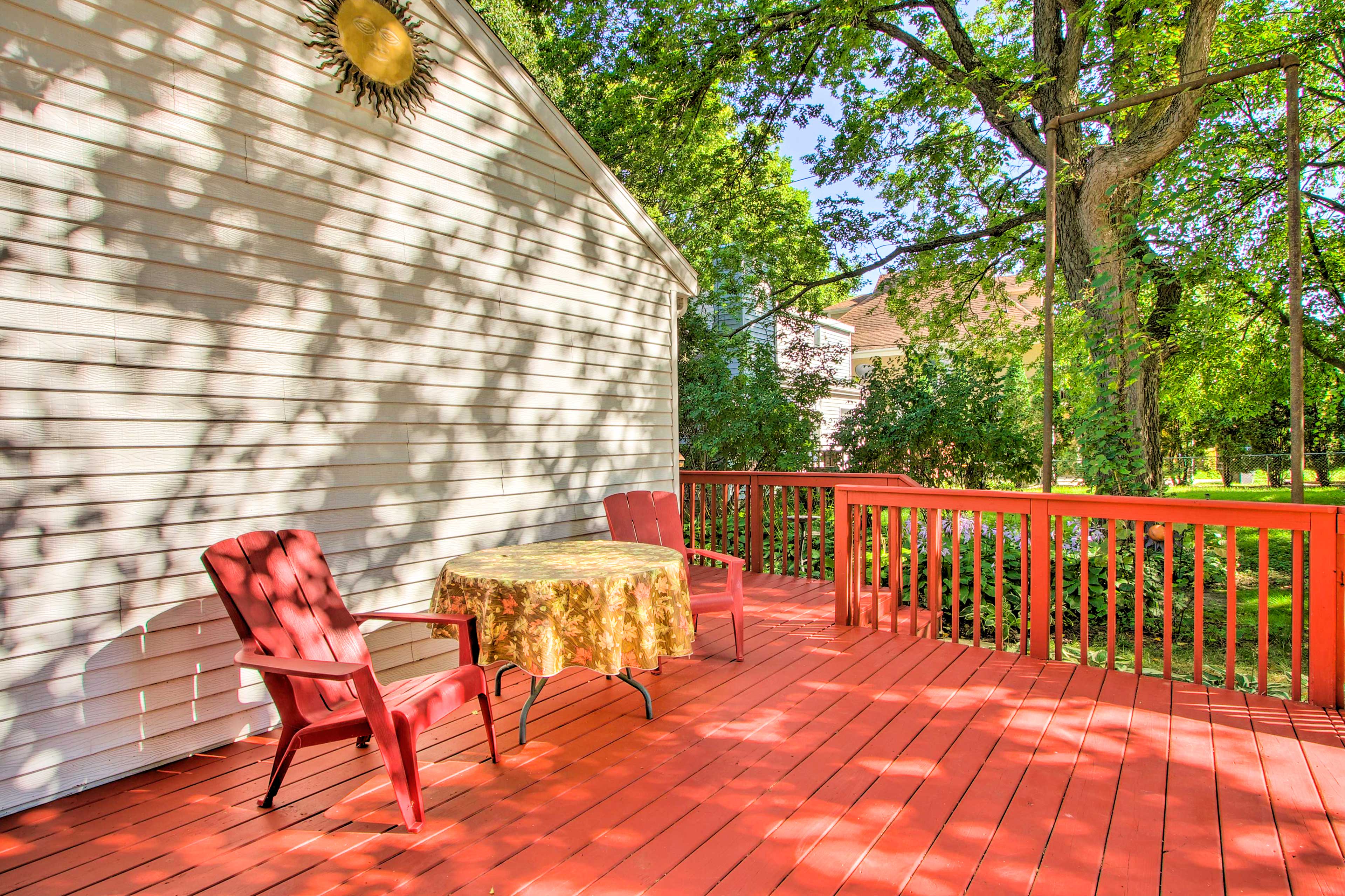 Private Deck | Yard | Garden