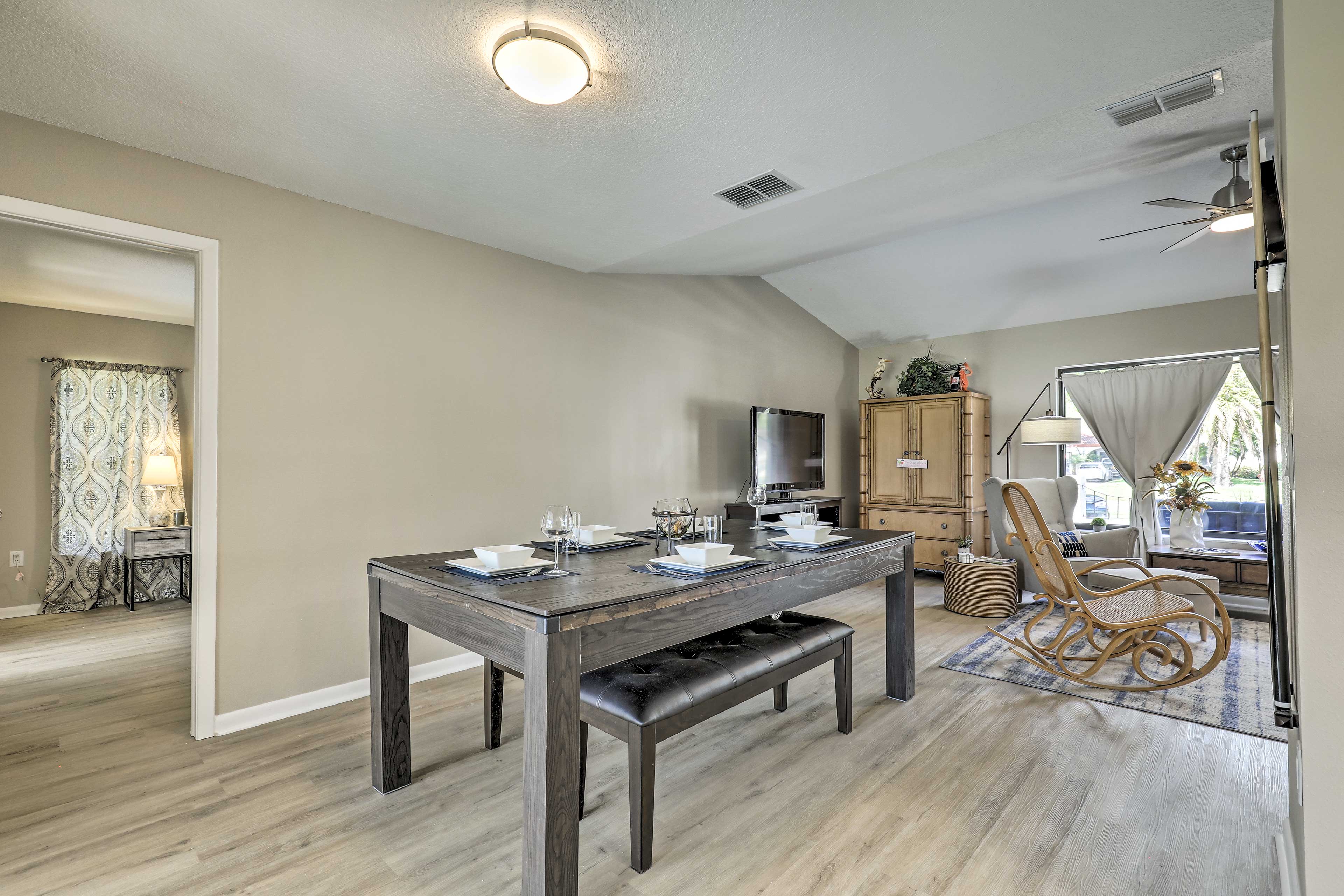 Dining Area | Pool Table