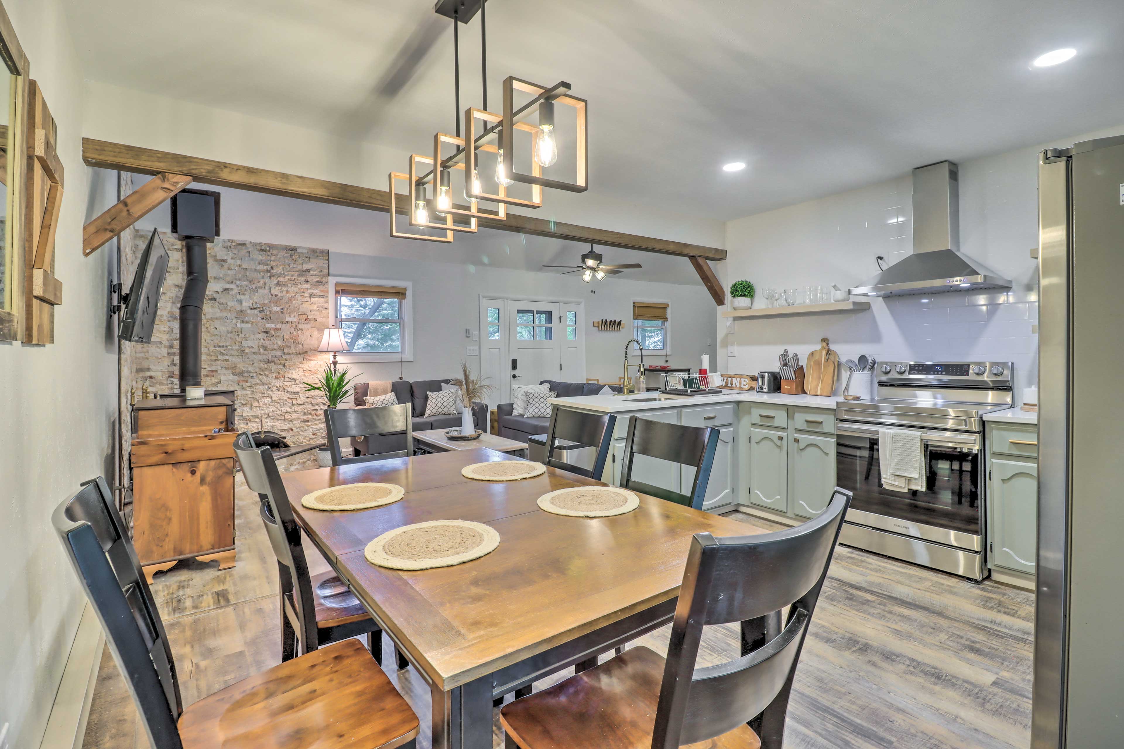 Dining Area | Open Floor Plan | Bedroom & Bathroom on Main Floor