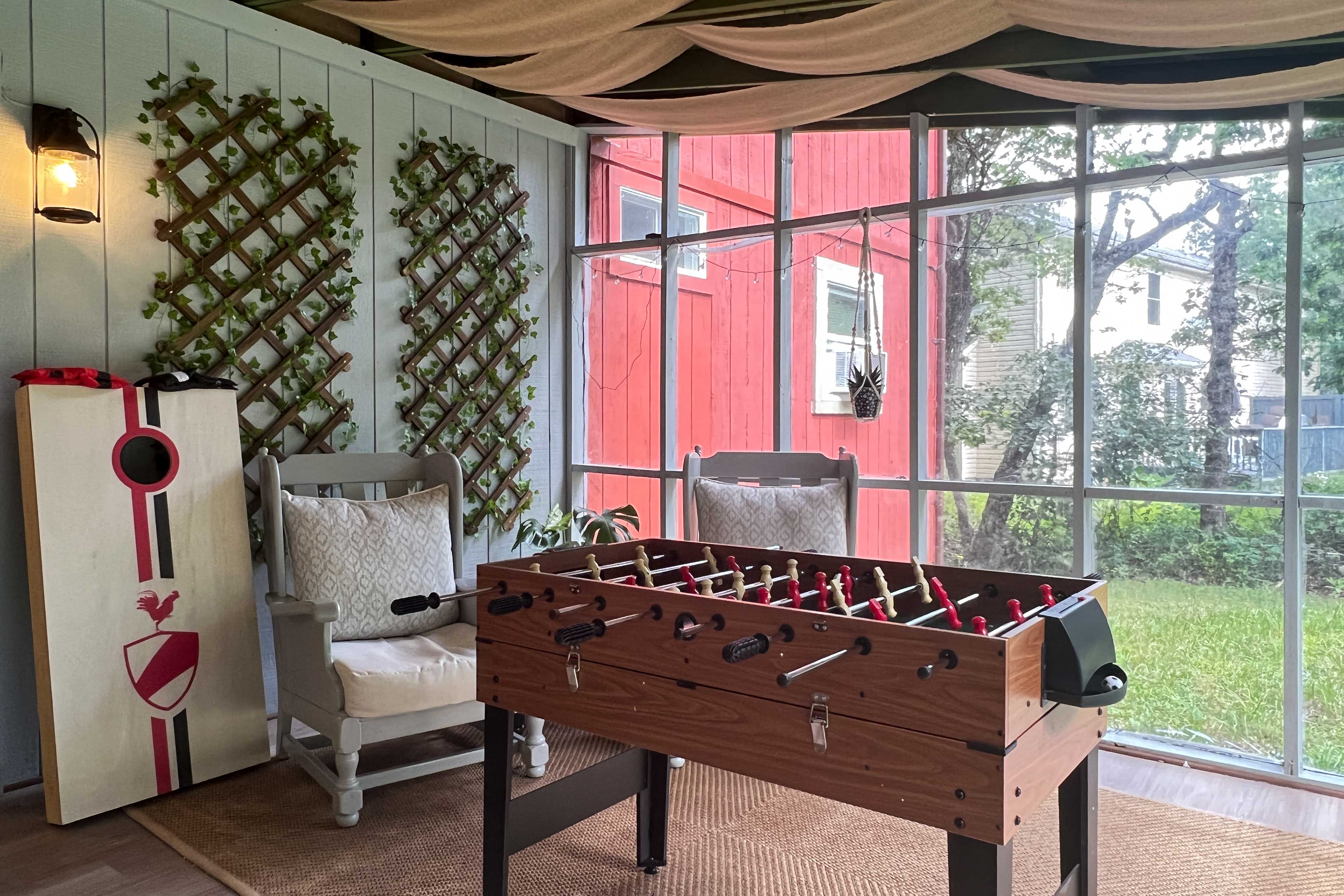 Screened-In Porch | Foosball/Hockey/Pool Table