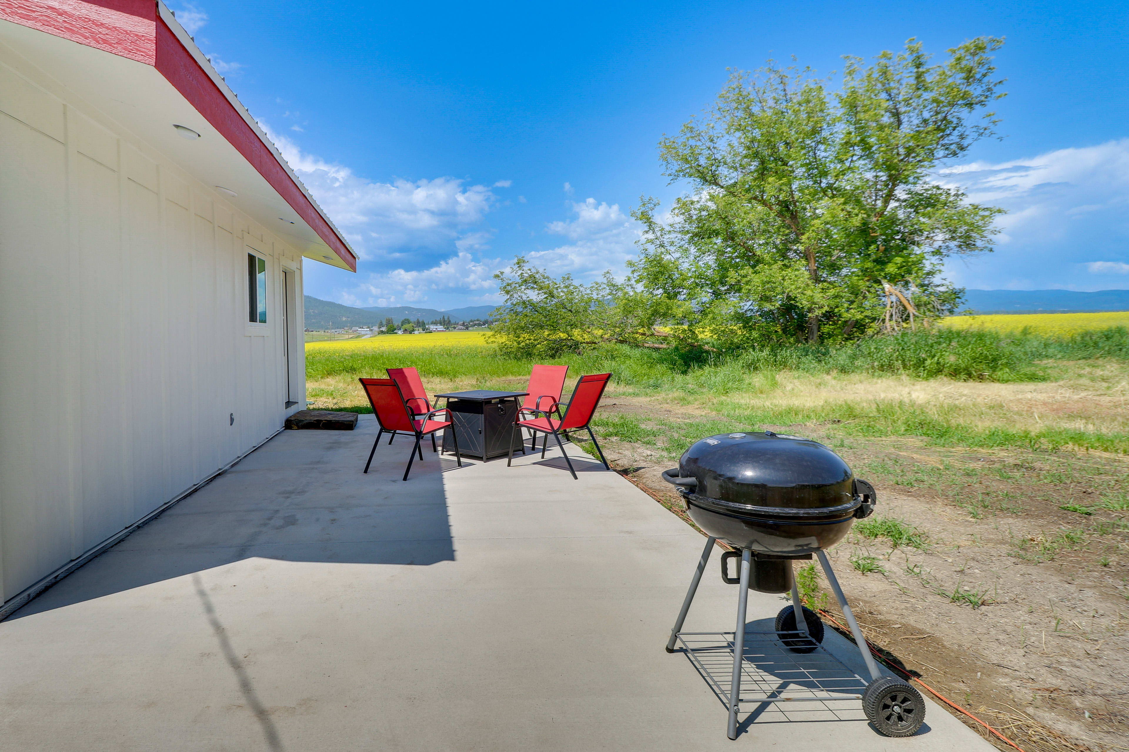 Side Patio | Charcoal Grill