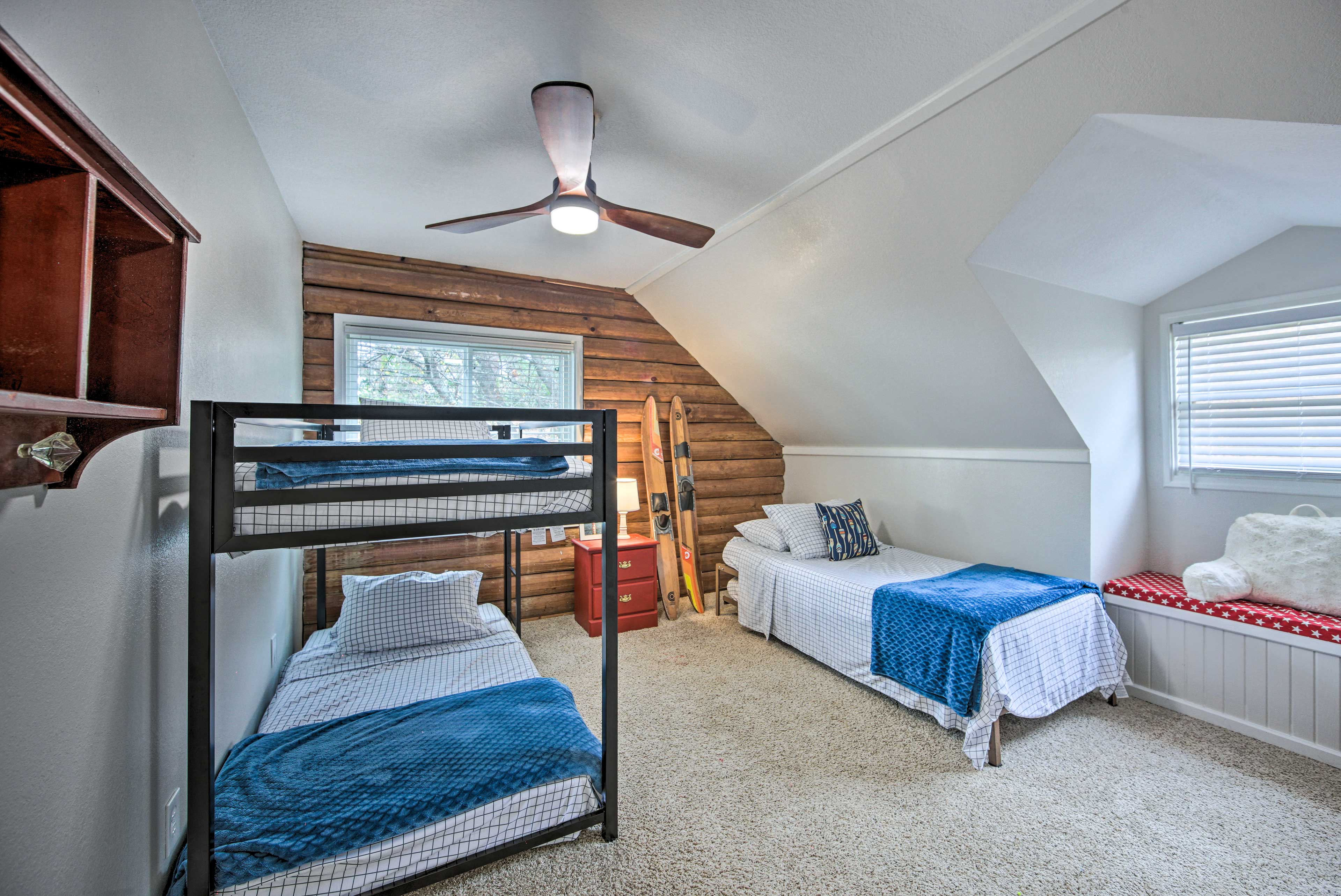 Bedroom 2 | 2nd Floor | Twin Bunk Bed | Twin Bed w/ Twin Trundle