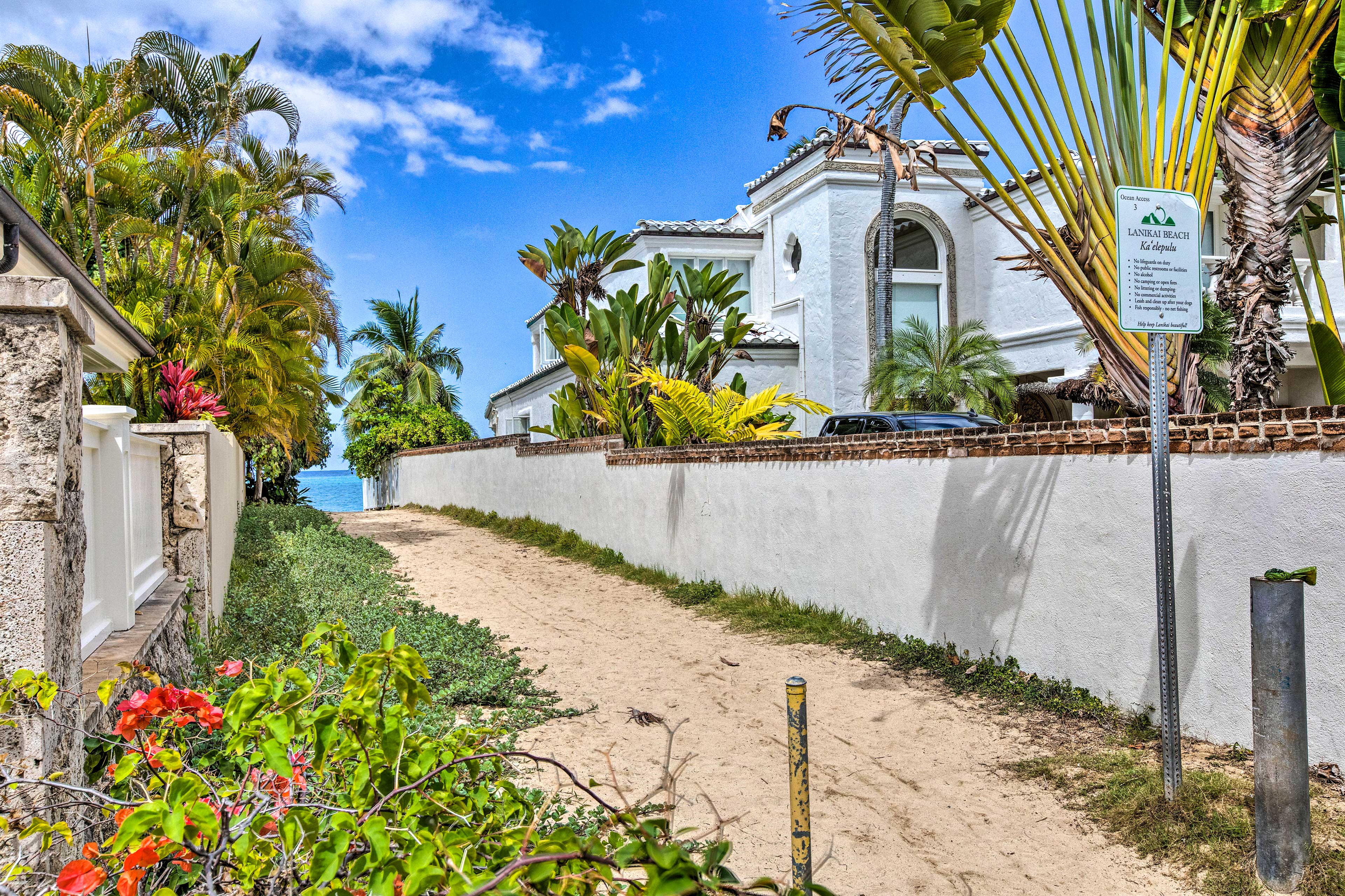 Lanikai Beach (1 Block Away)