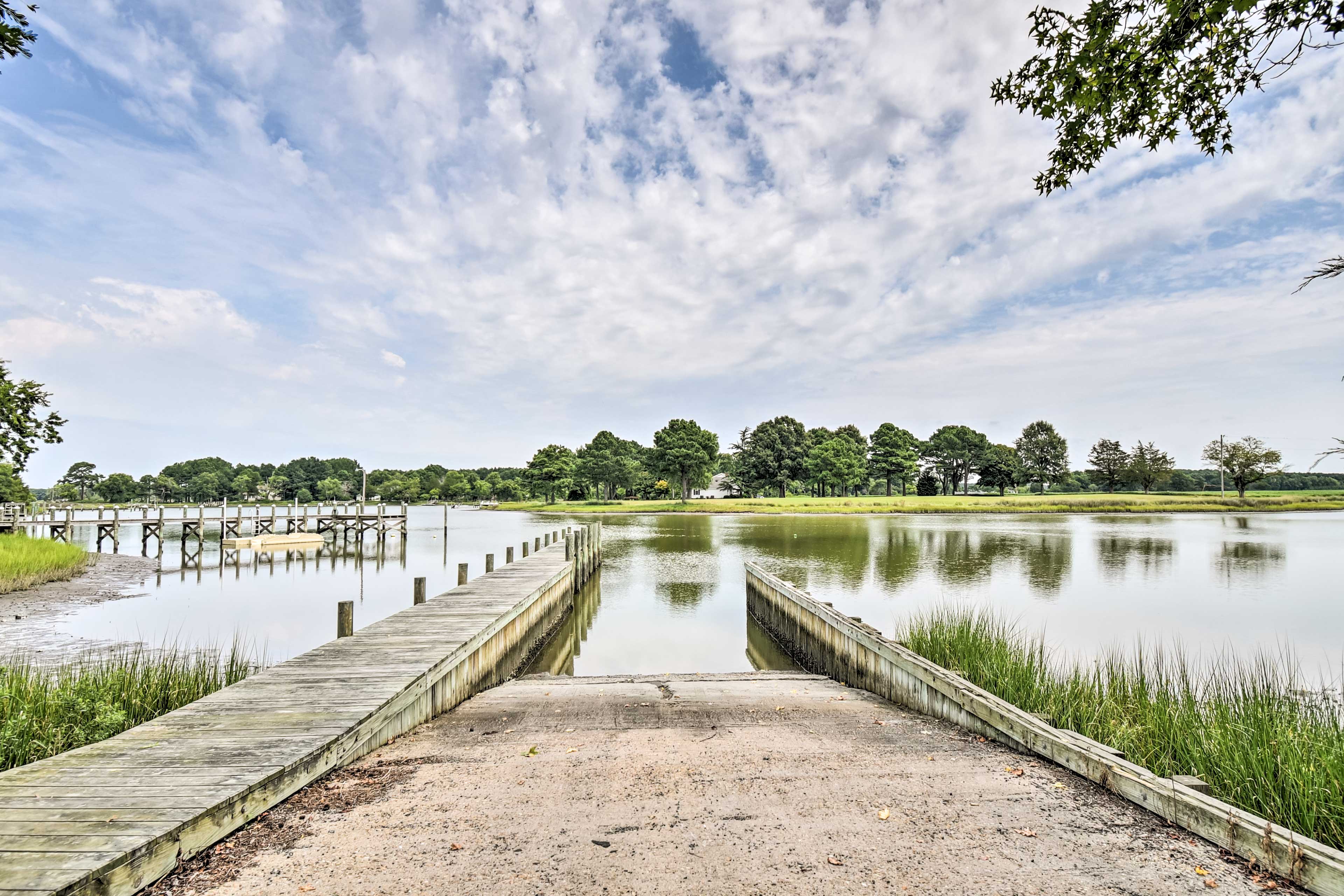 Chesapeake Bay | Community Boat Ramp (~0.25 Miles Away)