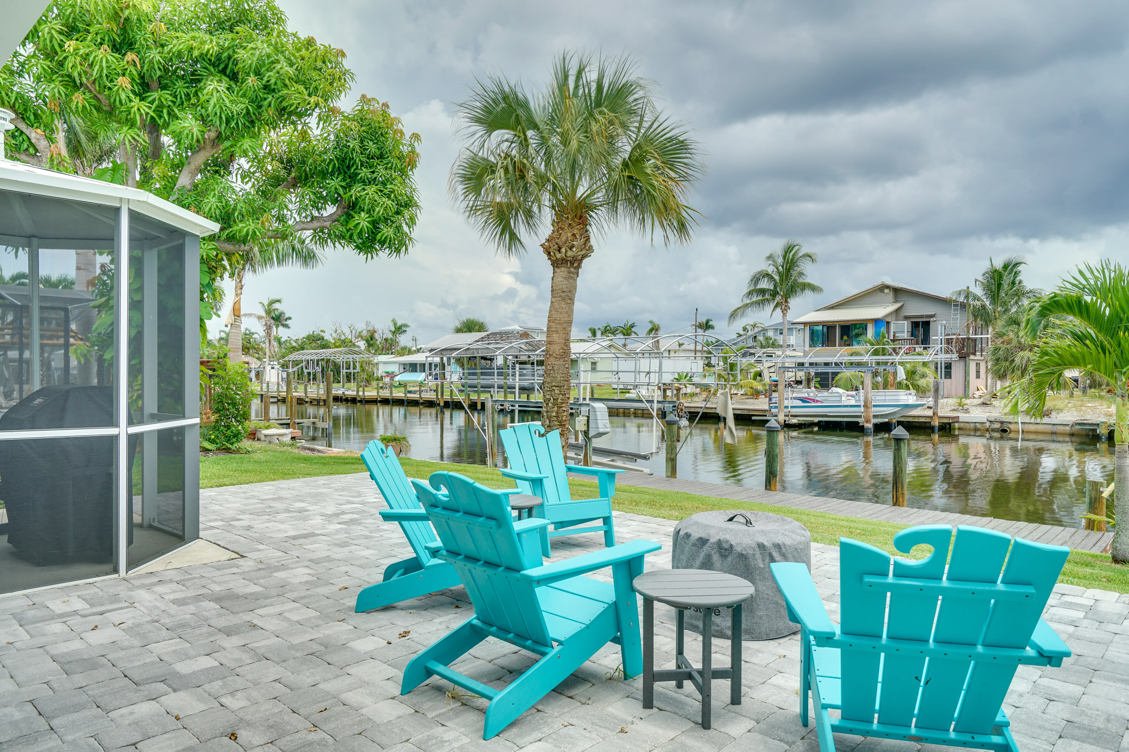 Patio & Backyard | Fire Pit | Direct Water Access | Boat Dock