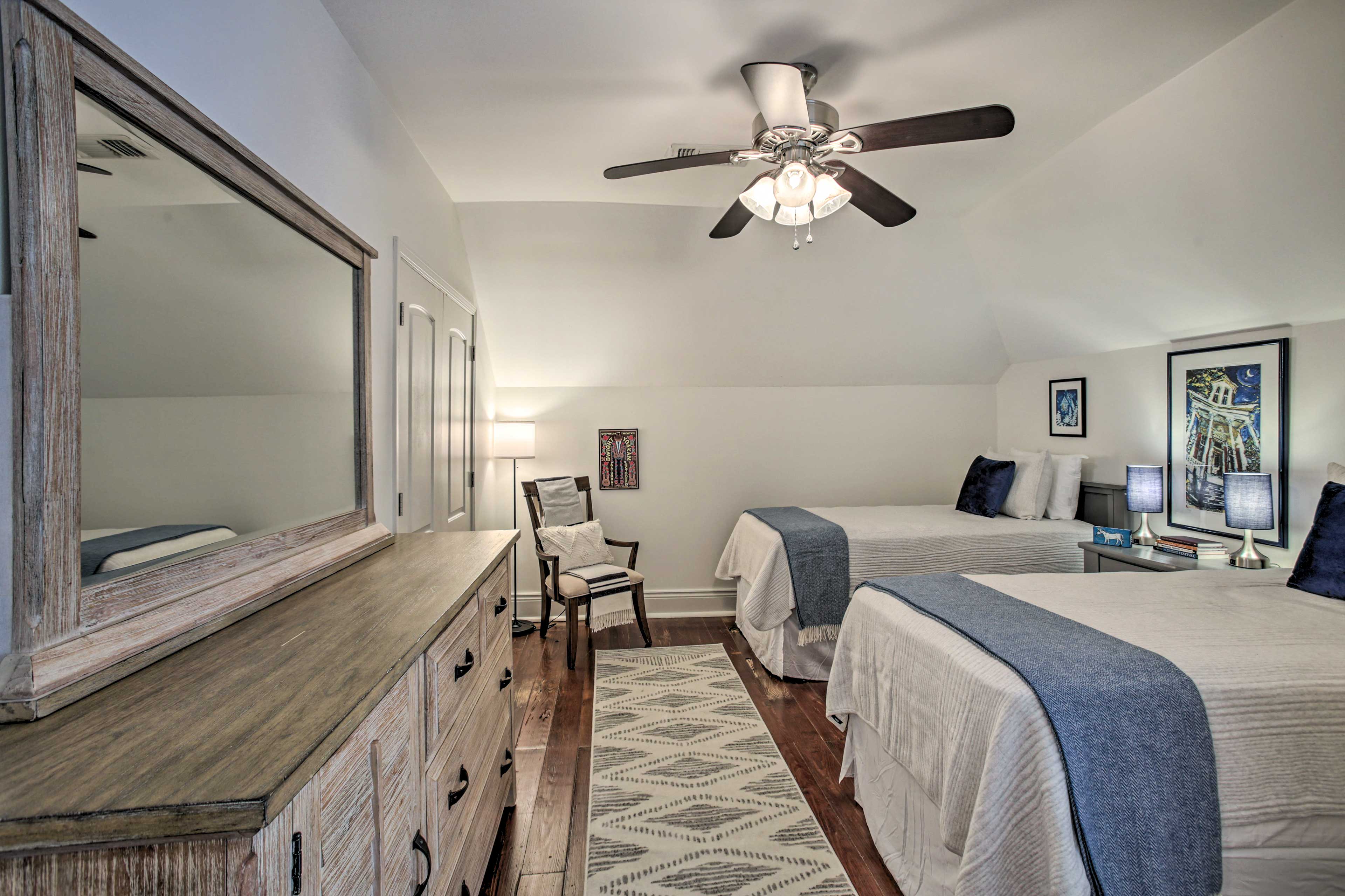 Bedroom 3 | Queen Bed, 2 Twin Beds | Ceiling Fan