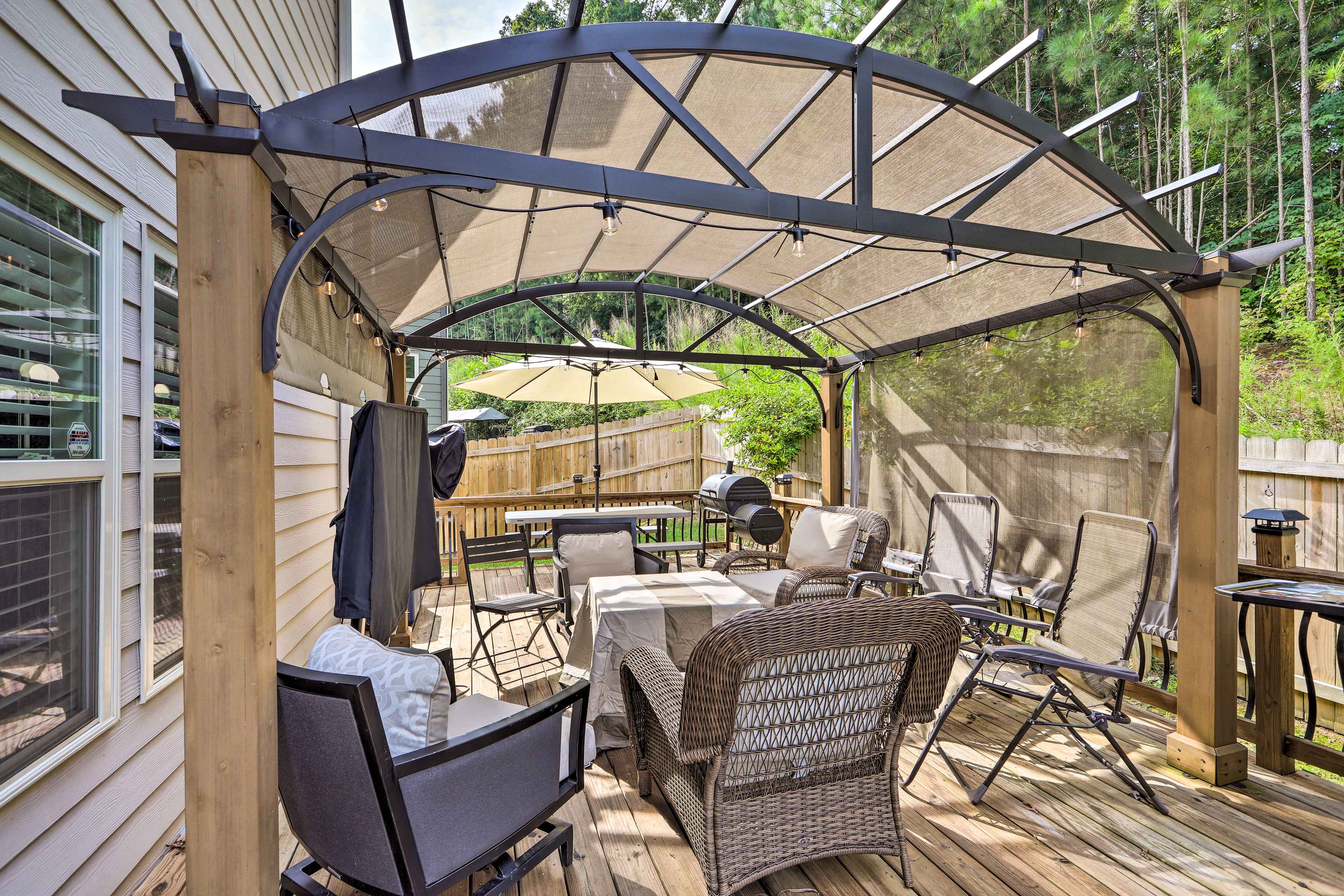 Shaded Deck | Outdoor Dining Area | Fenced Yard