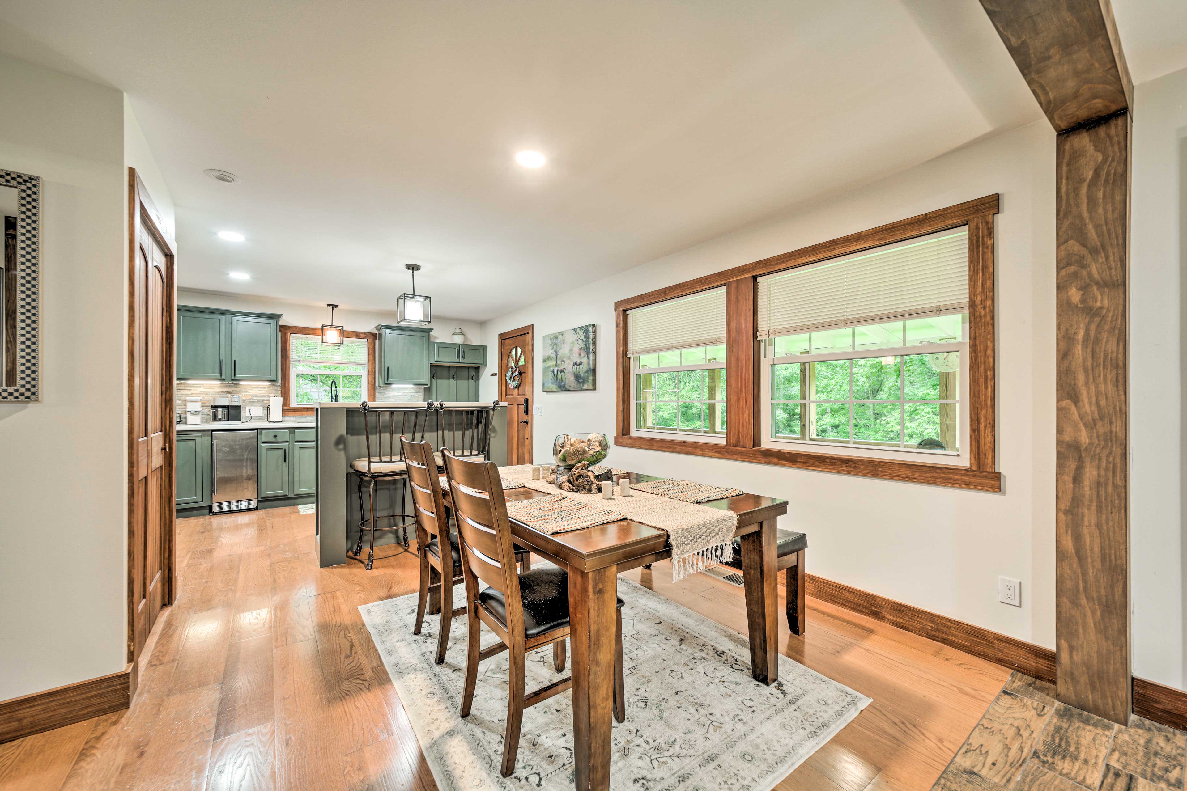 Dining Area | Dishware & Flatware