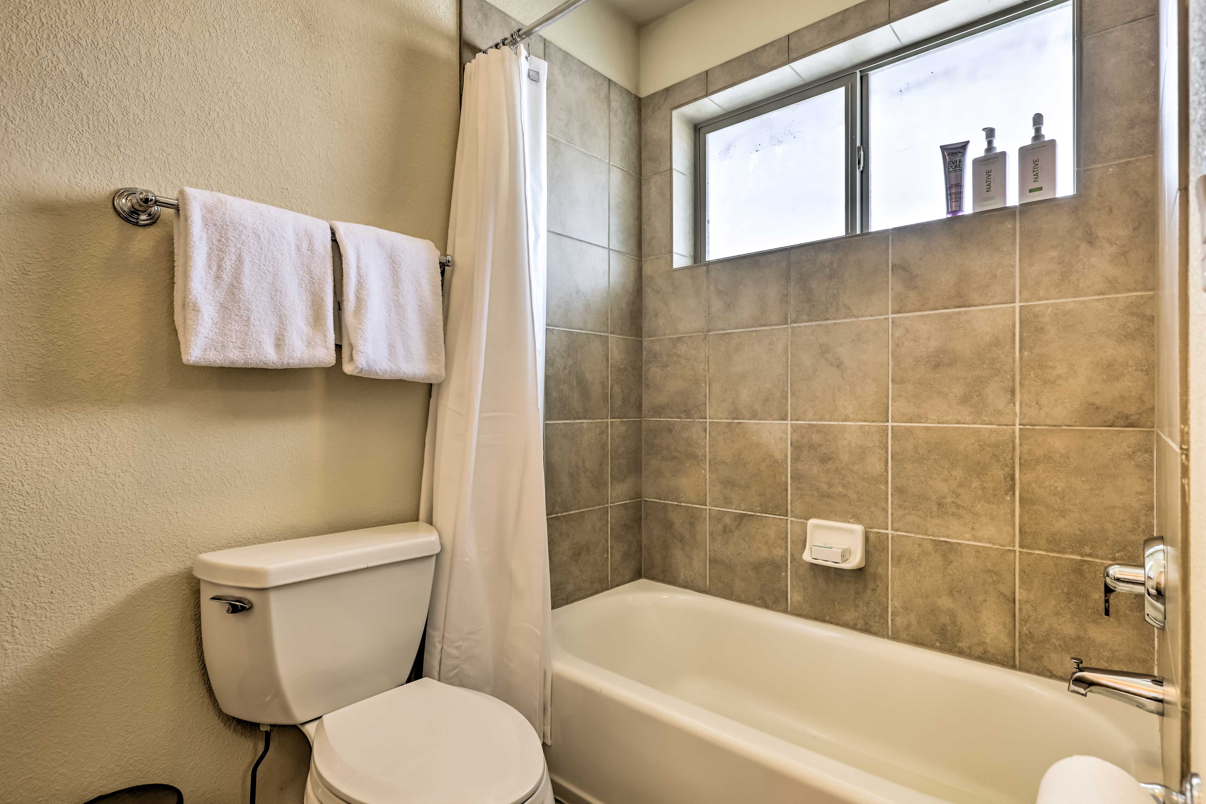 En-Suite Bathroom | Access via Bedroom 2 | Complimentary Toiletries Provided