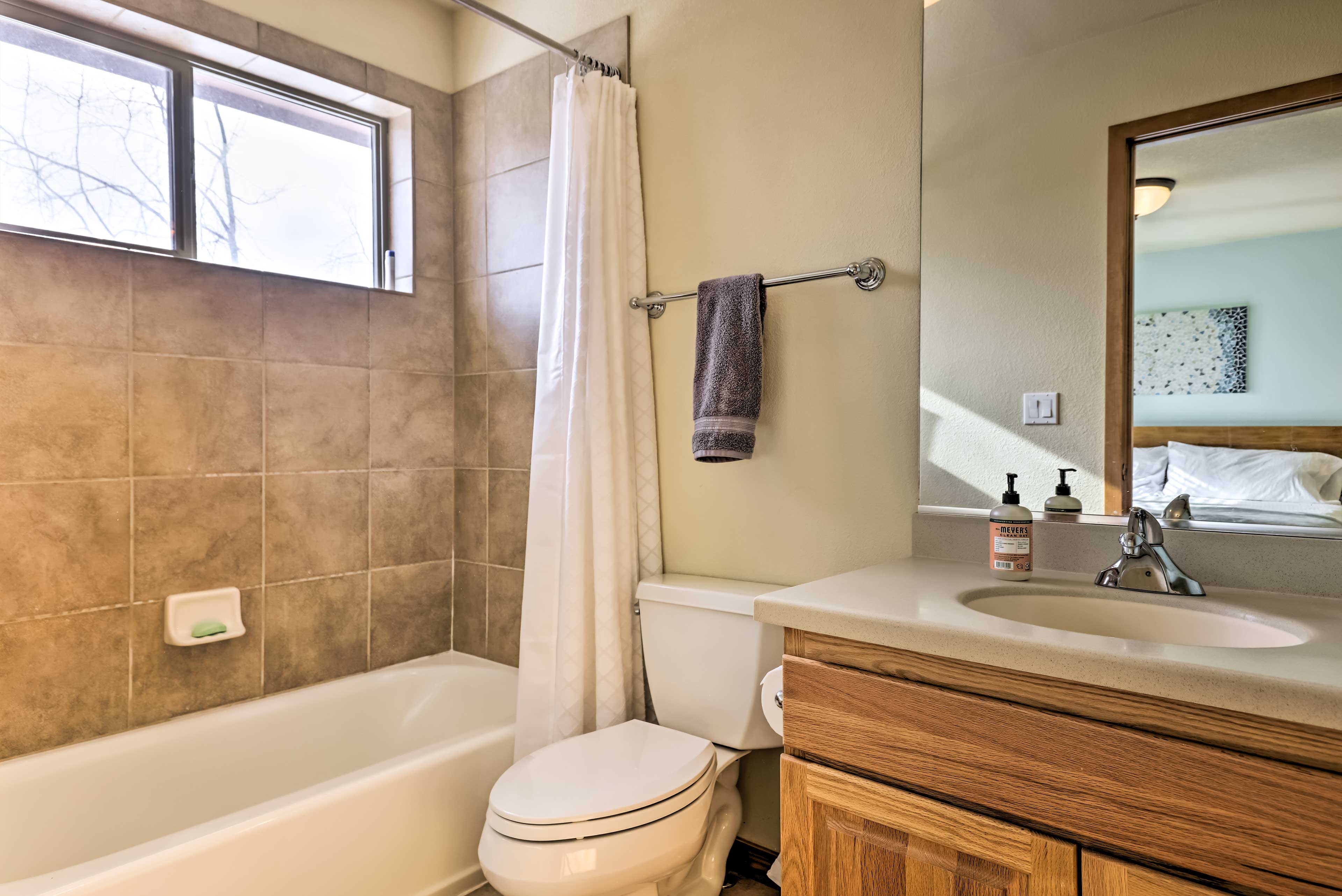 En-Suite Bathroom | Access via Bedroom 1 | Towels Provided