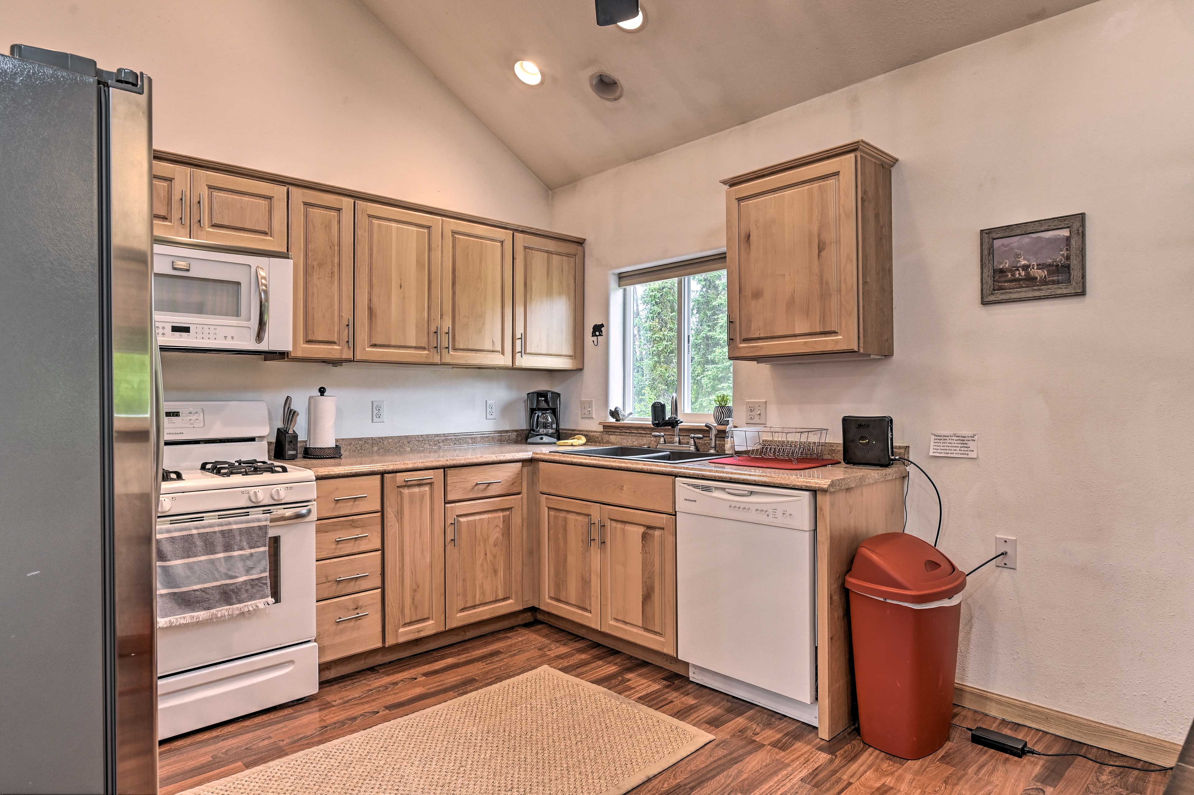 Studio | Kitchen | 1st Floor | Drip Coffee Maker | Dishwasher