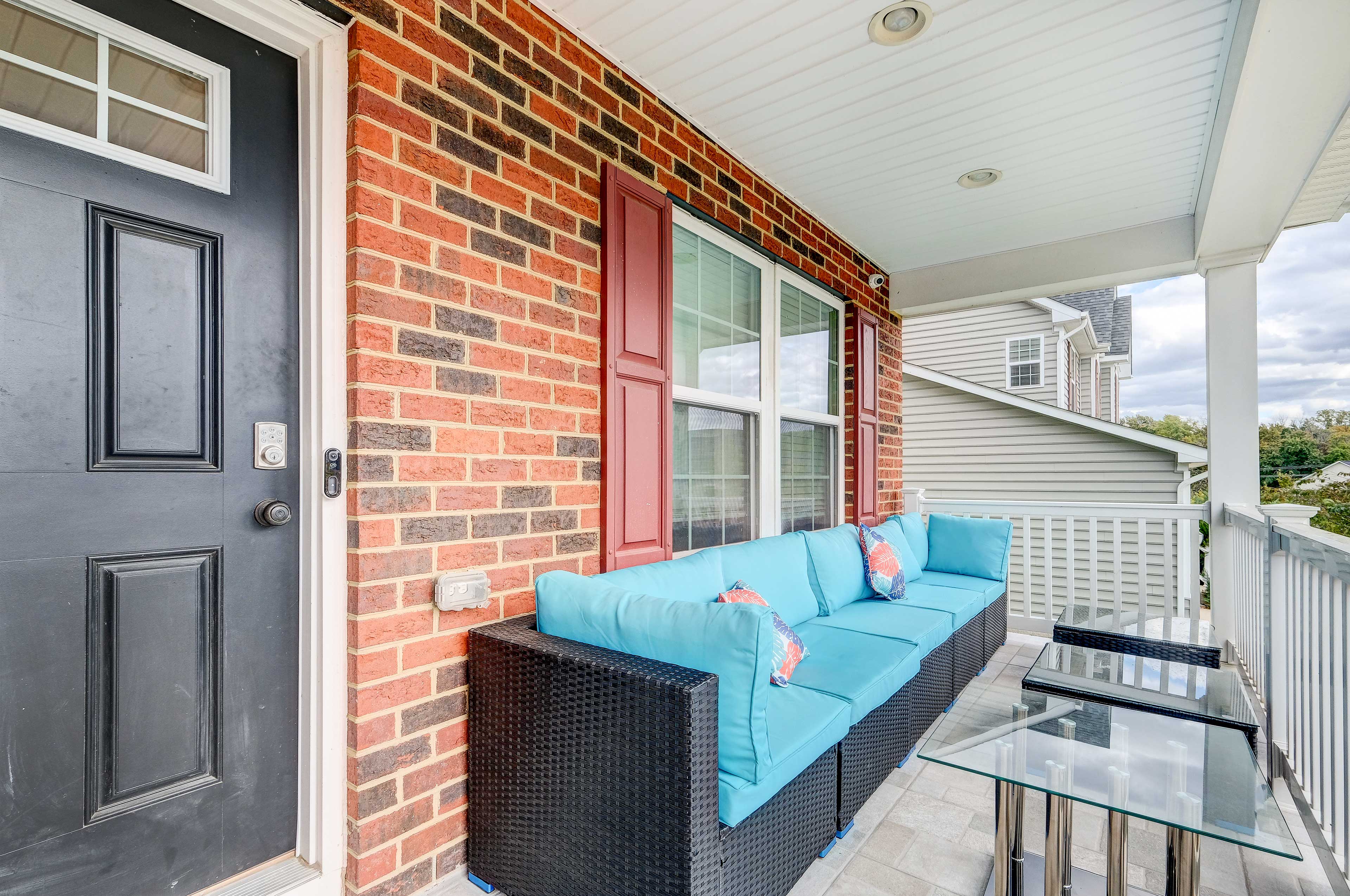 Entry | Keypad | Sitting Area