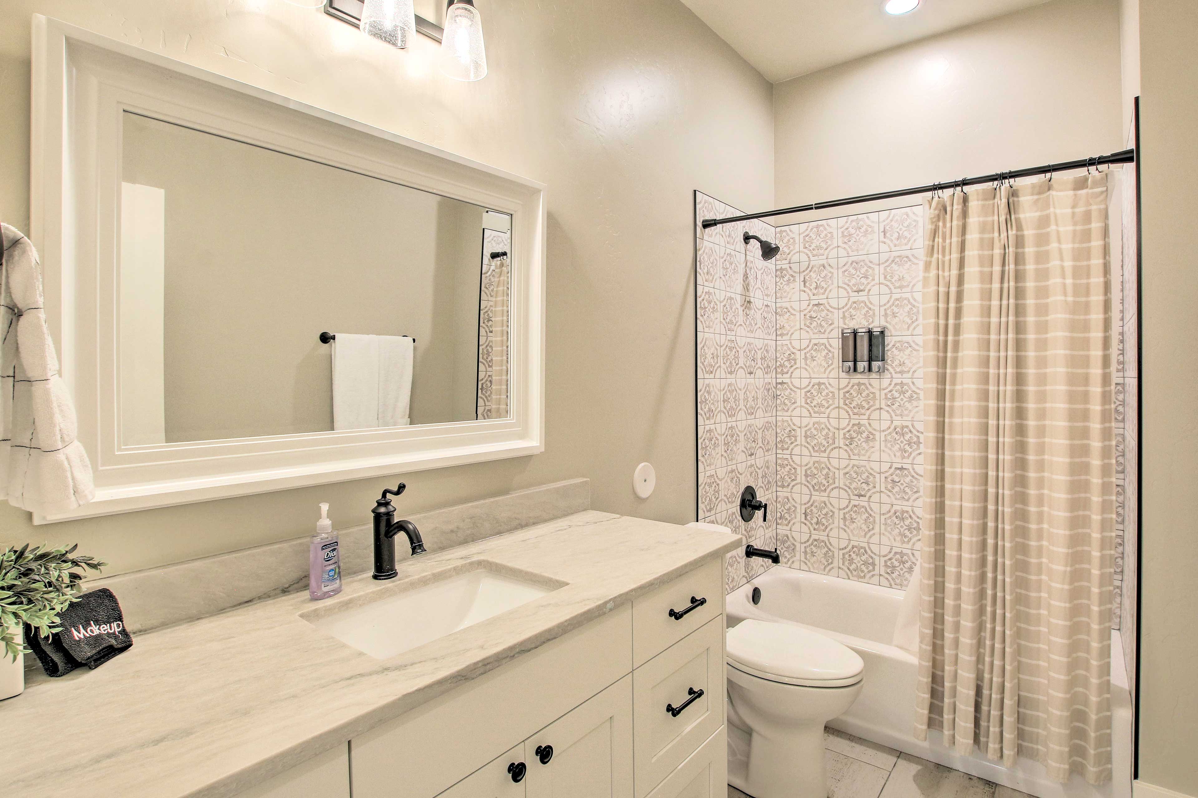 En-Suite Bathroom | Lower Level