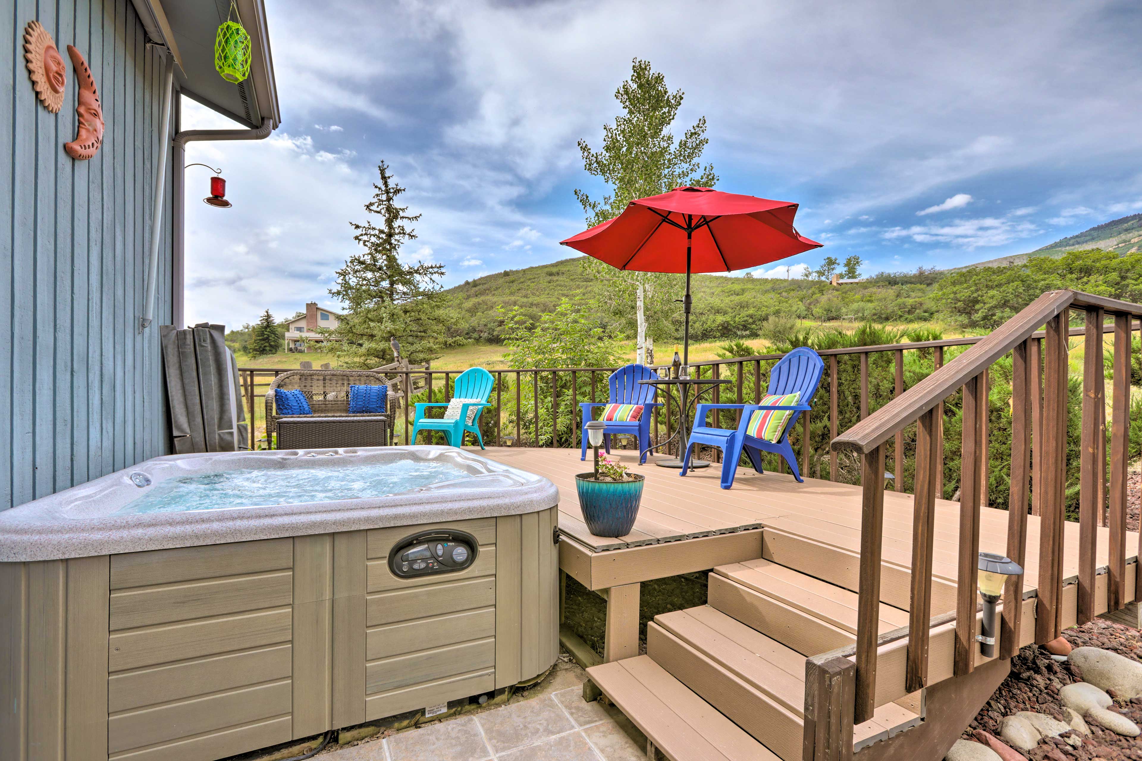 Glenwood Springs Vacation Rental | 4BR | 3BA | 2,757 Sq Ft | Stairs Required