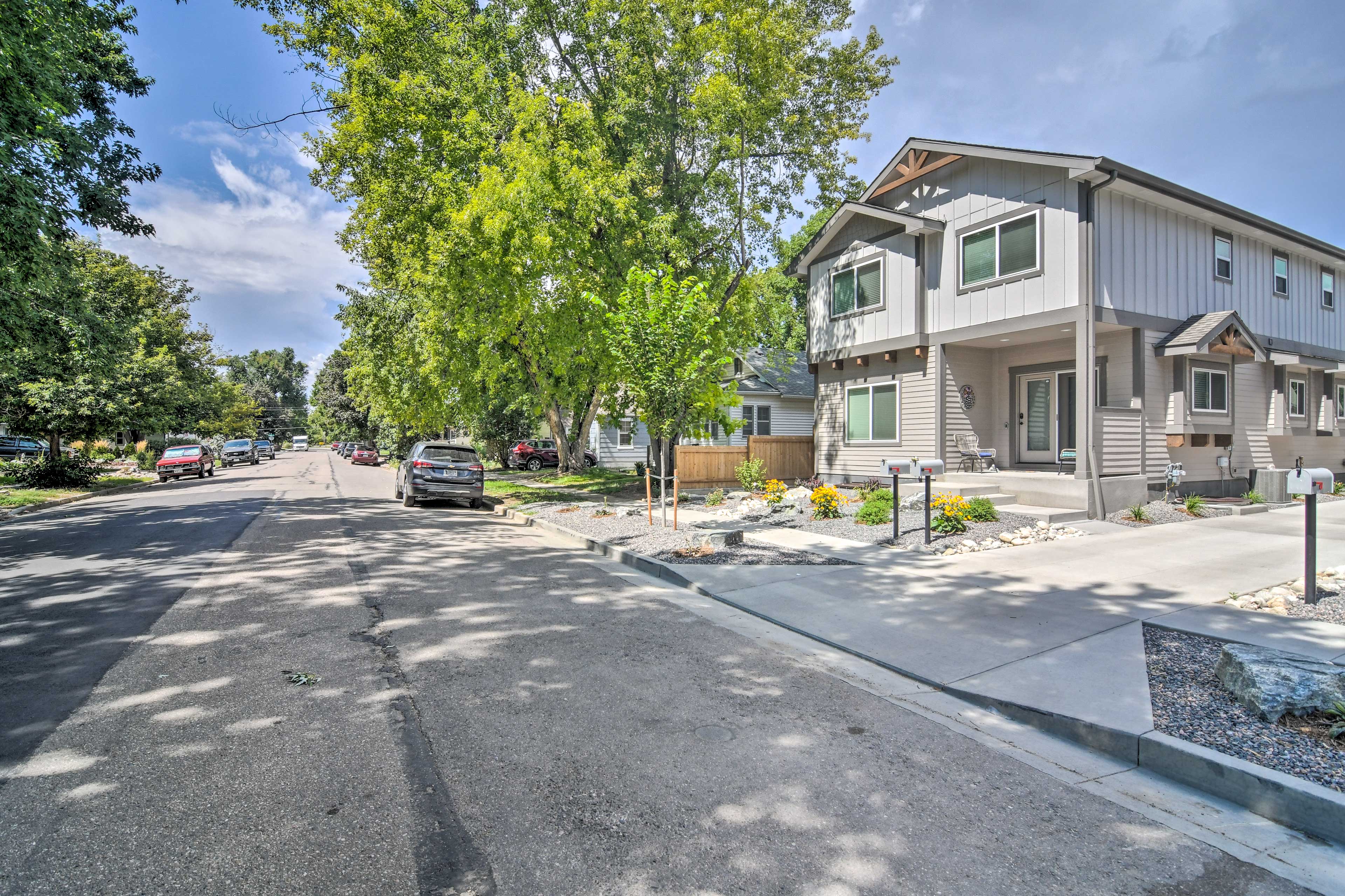 Parking | Garage (1 Vehicle Max) | Driveway (1 Vehicle Max) | Street Parking