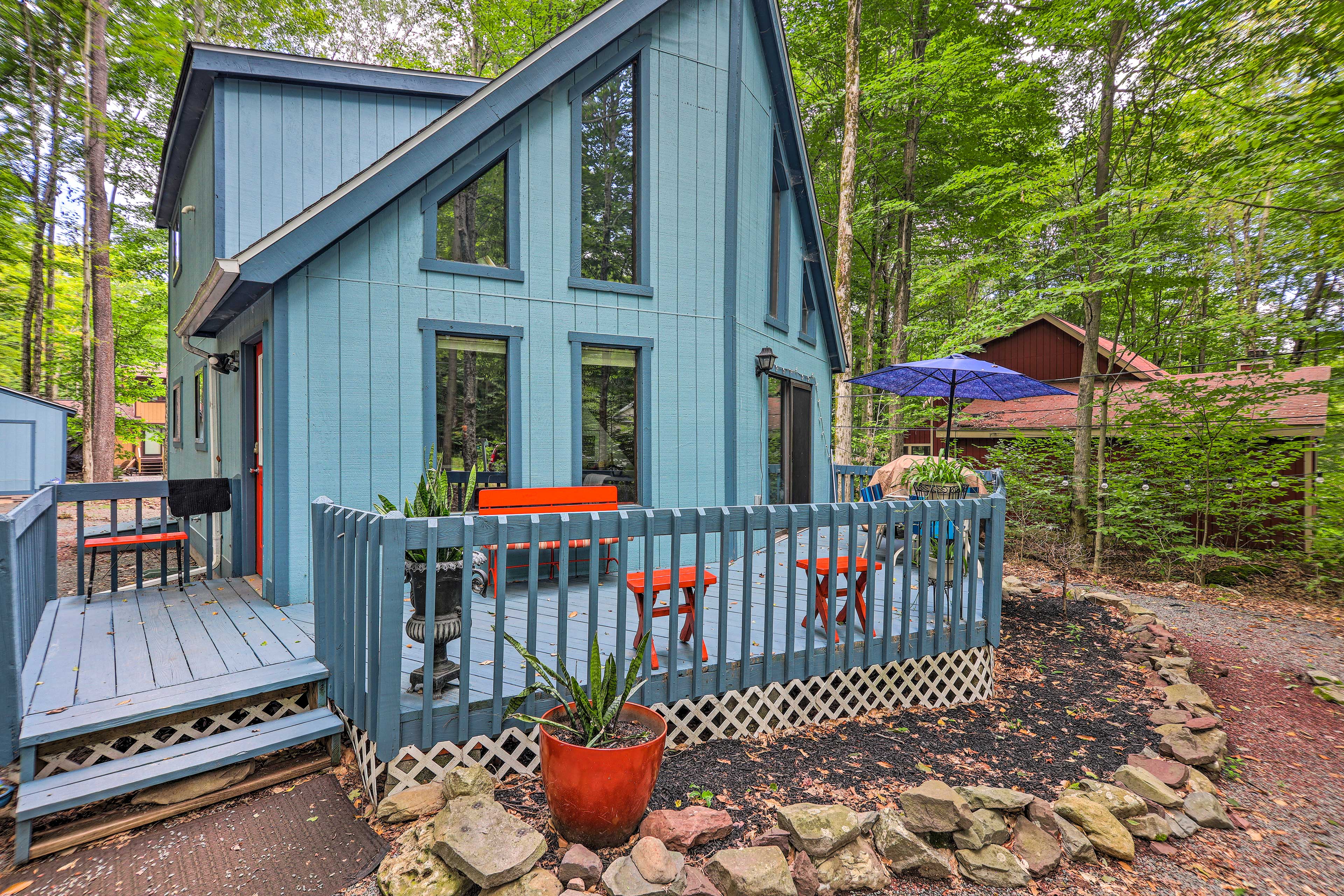 Pocono Lake Vacation Rental | 2BR | 2BA | 2 Steps Required for Access