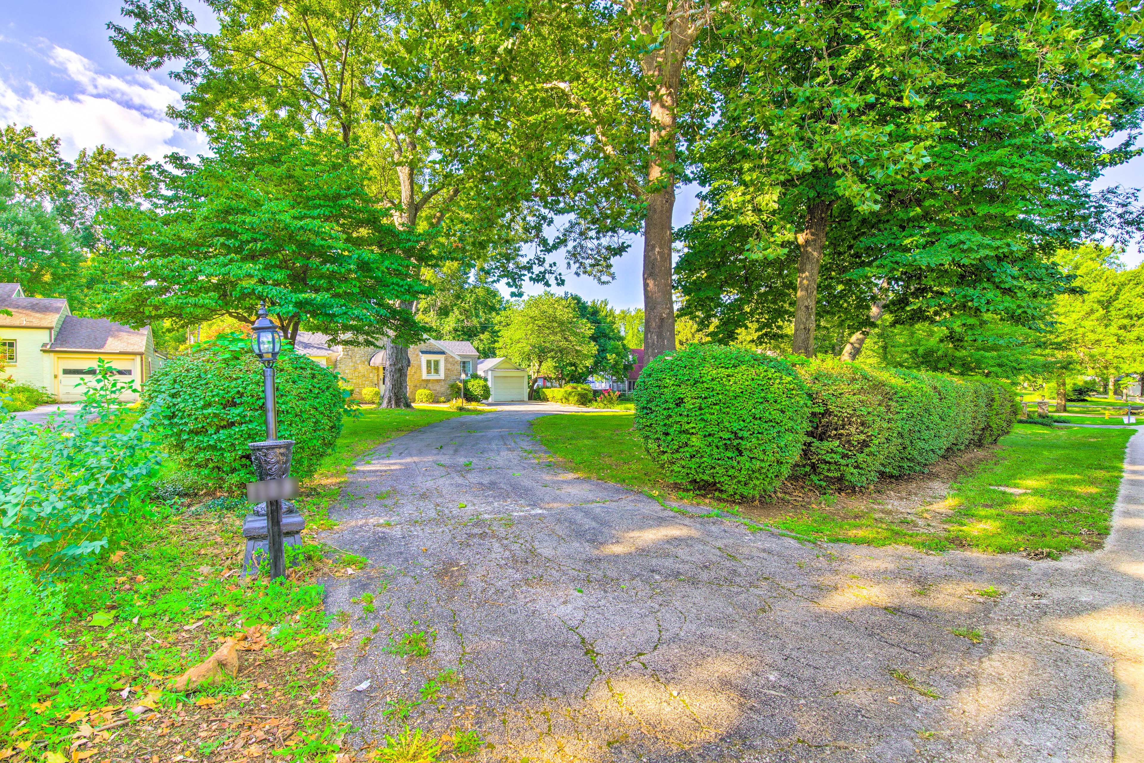 Parking | Driveway (2 Vehicles) | No Garage Access