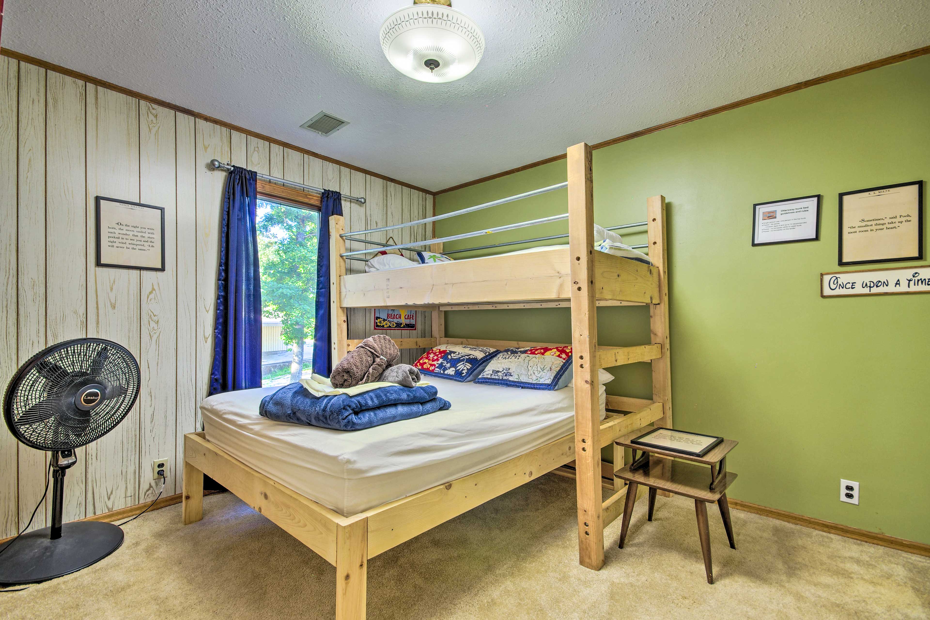 Bedroom 5 | Twin/Full Bunk Bed