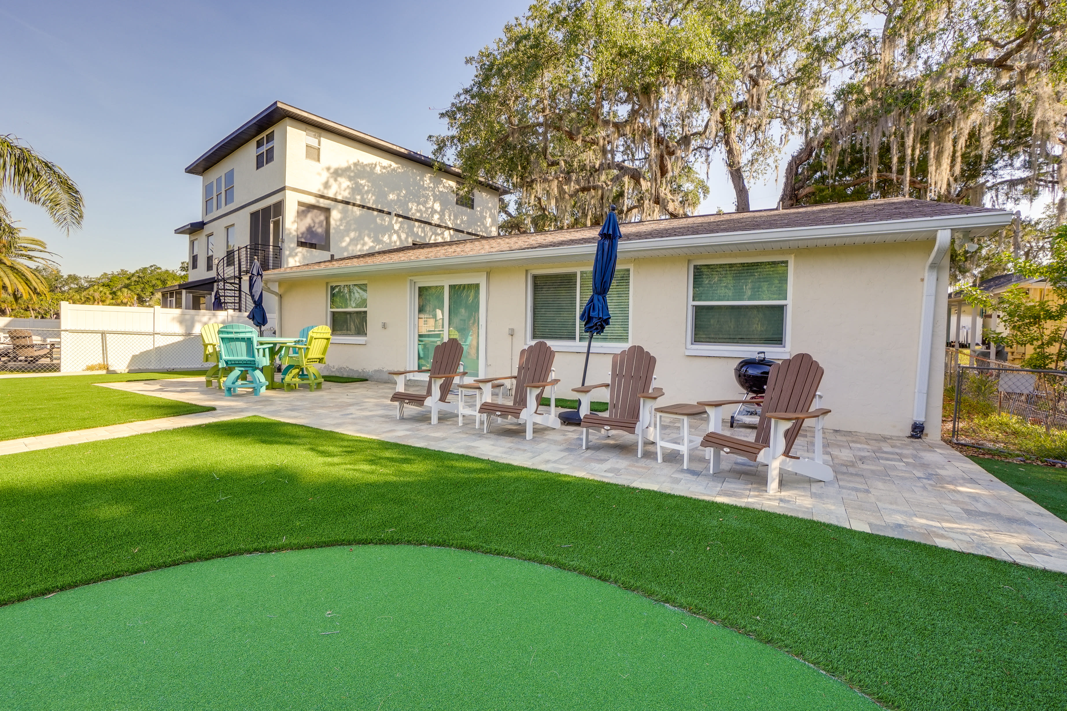 Backyard | Putting Green | Step-Free Access