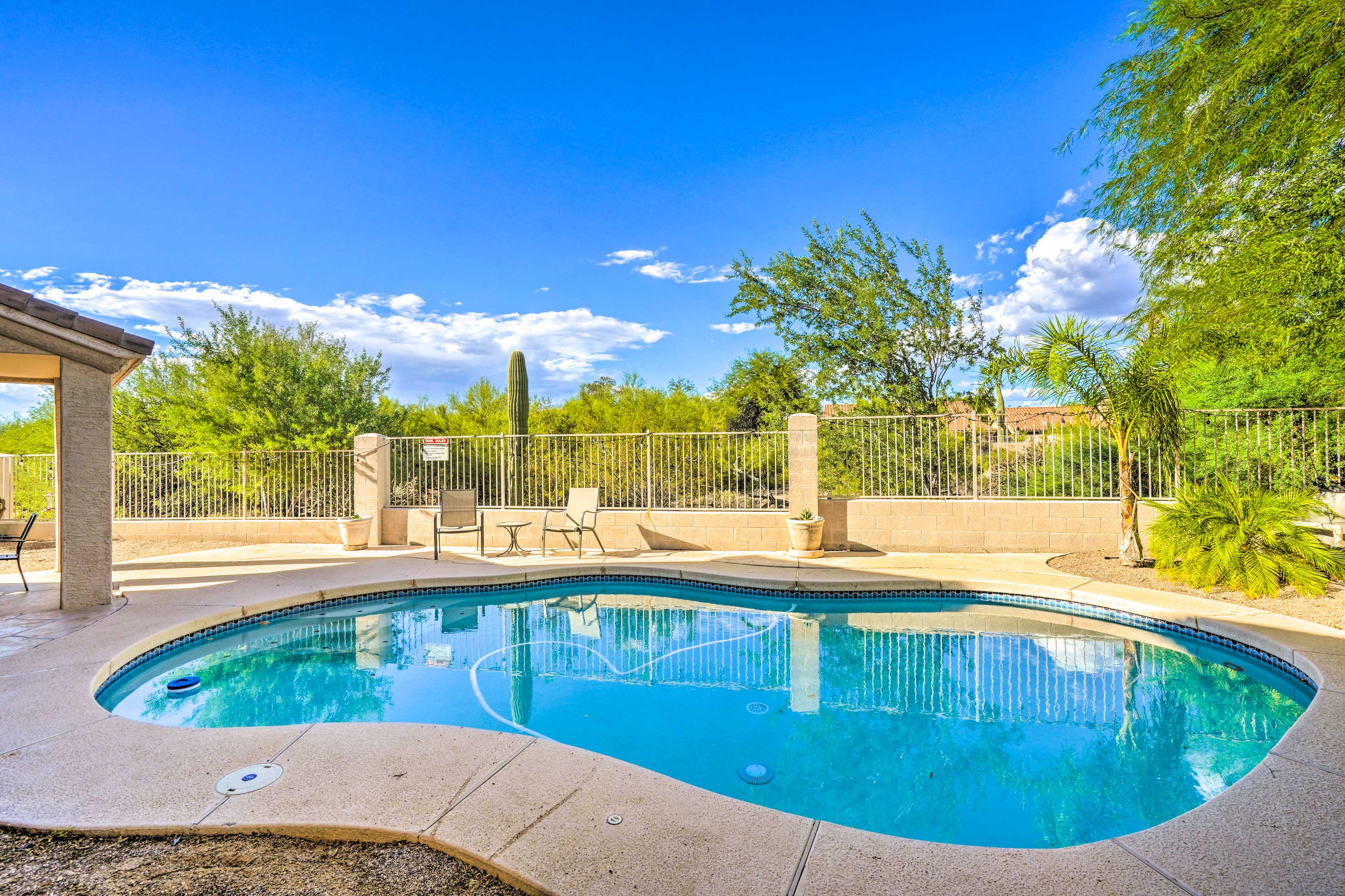 Private Pool (Depth 5.5')