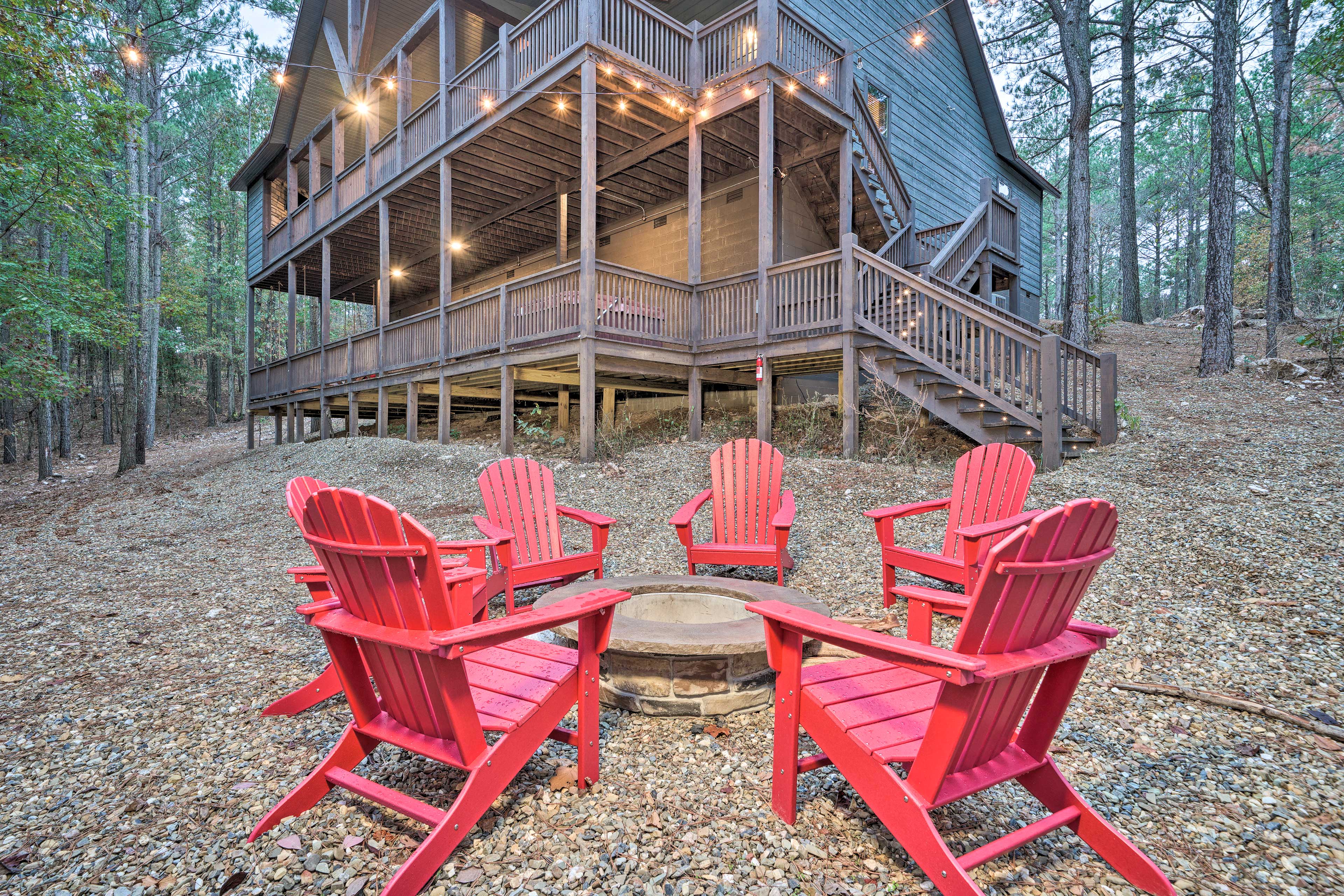 Broken Bow Vacation Rental | 4BR | 4BA | 2,100 Sq Ft | 1 Step to Enter