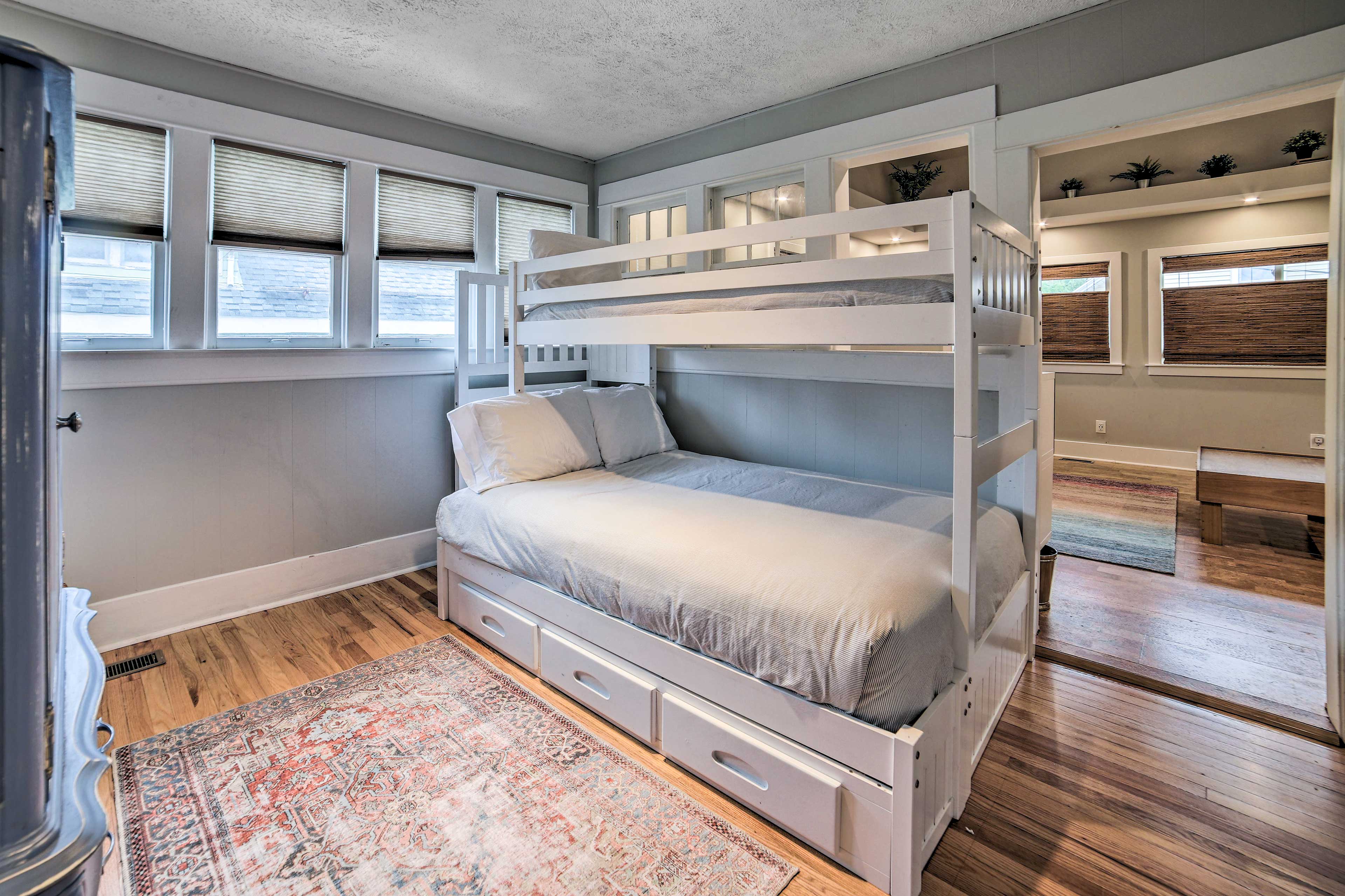 Bedroom 3 | Twin/Full Bunk Bed, Twin Daybed, Floor Mattresses | 2nd Floor
