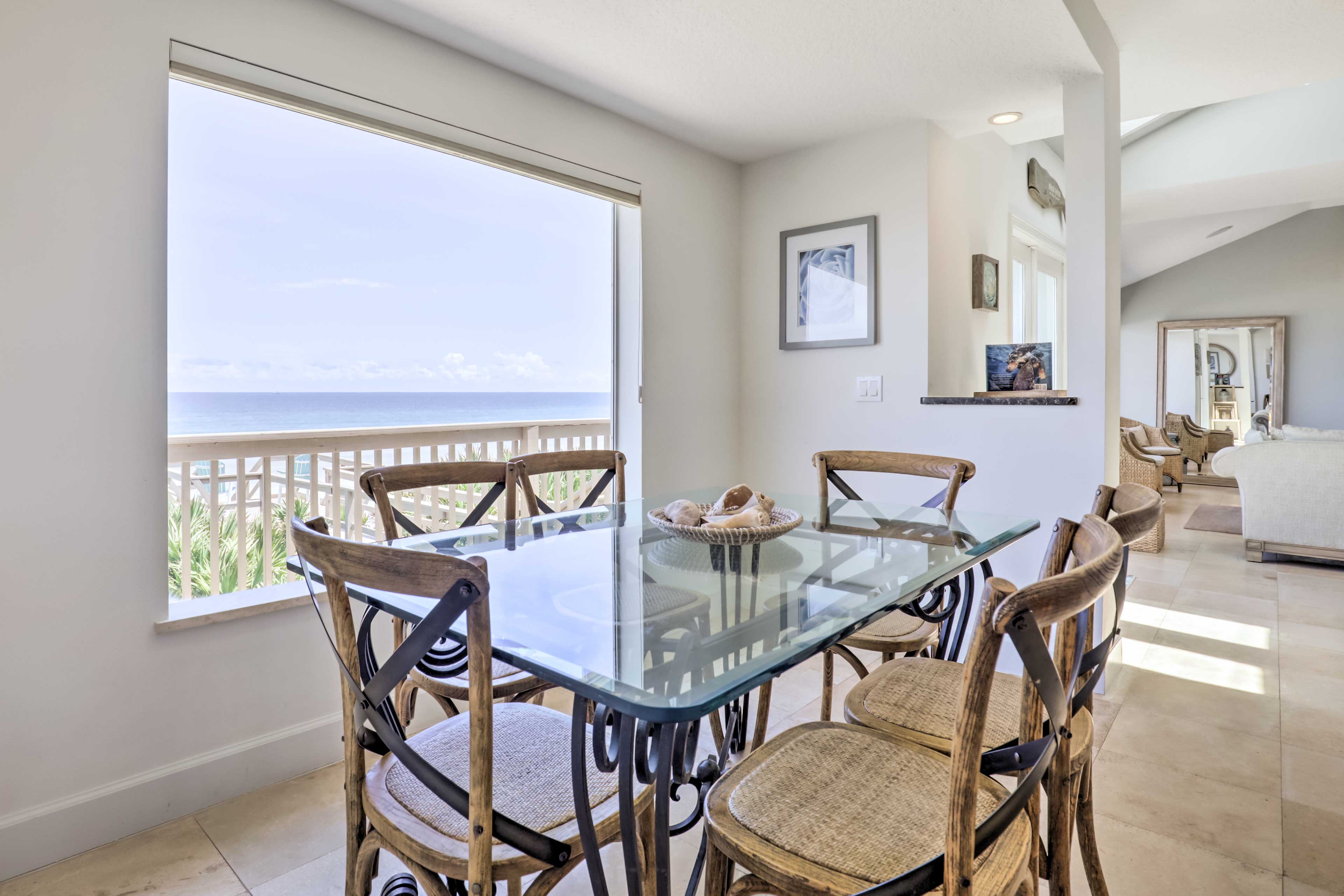 Breakfast Nook | Dishware/Flatware Provided