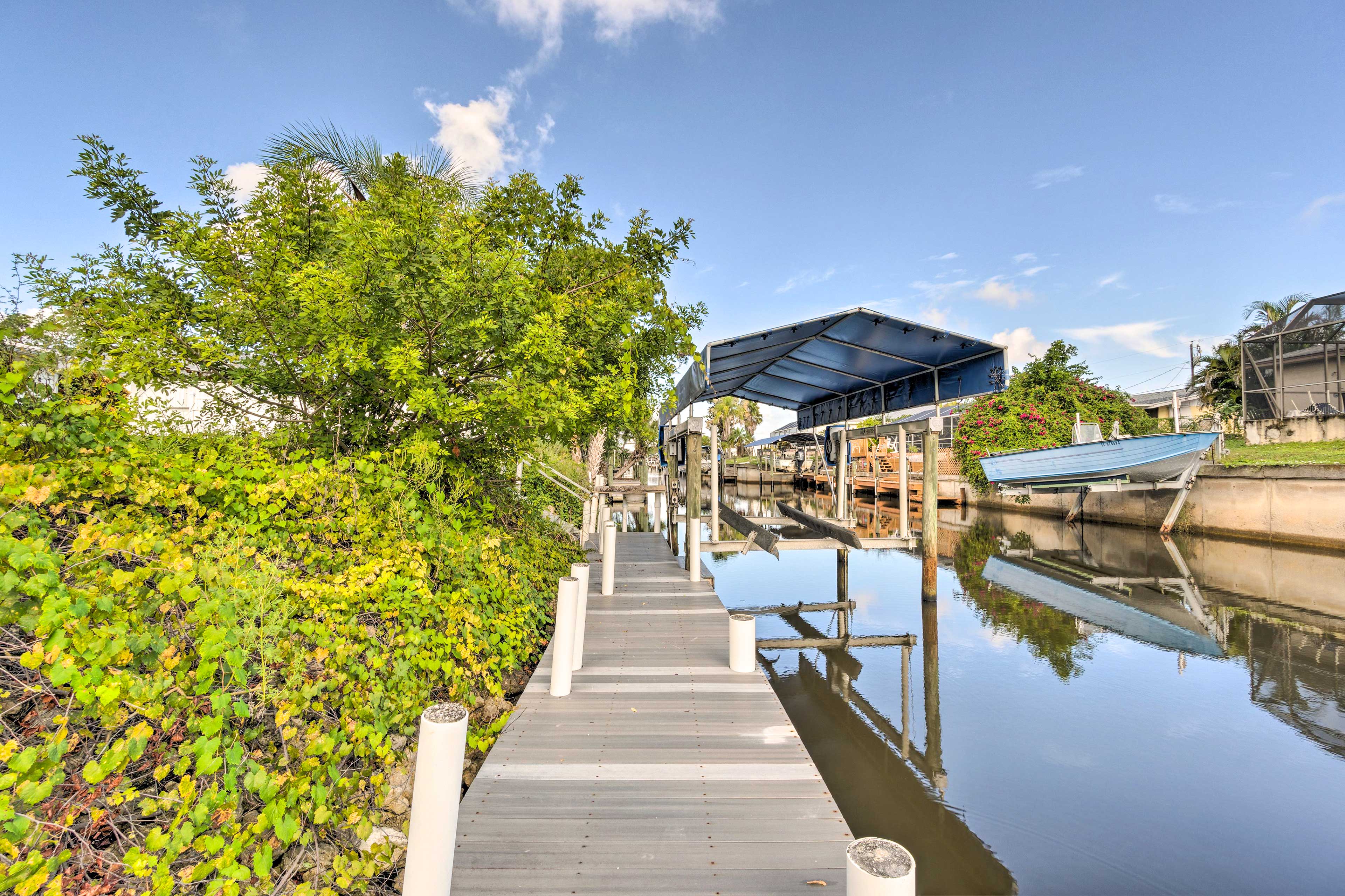 Private Dock | Canal Front