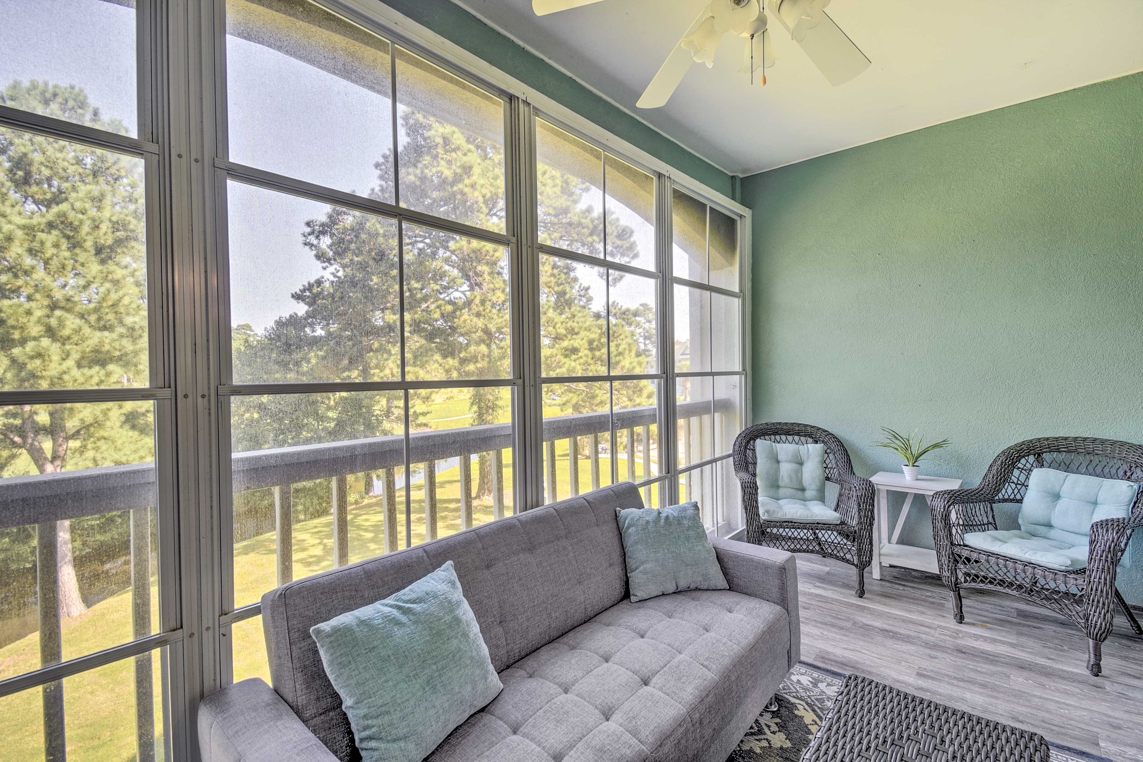 Sunroom | Free WiFi | Golf Course View