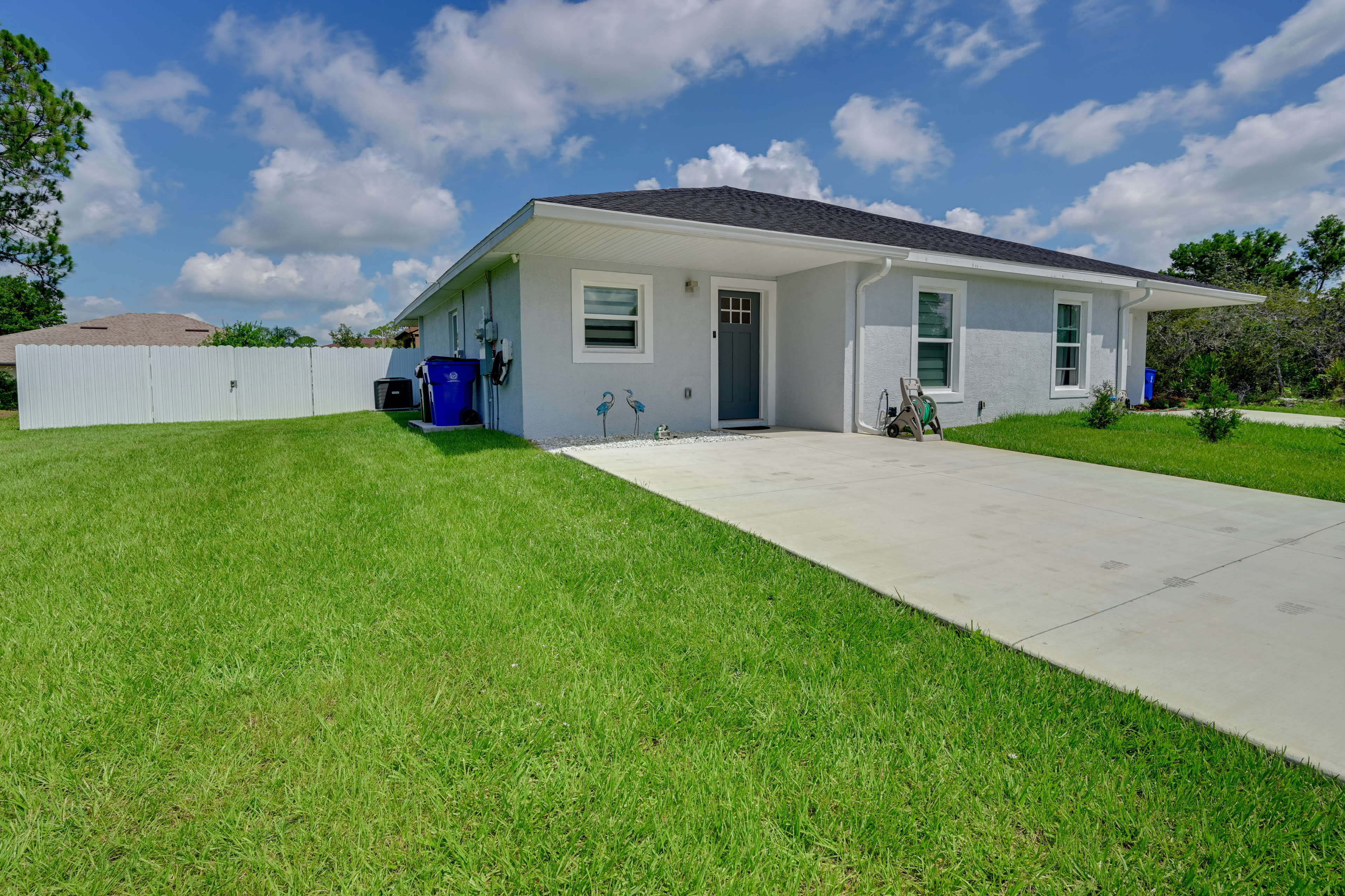 Home Exterior | Keyless Entry | Wireless Internet | Fenced Backyard