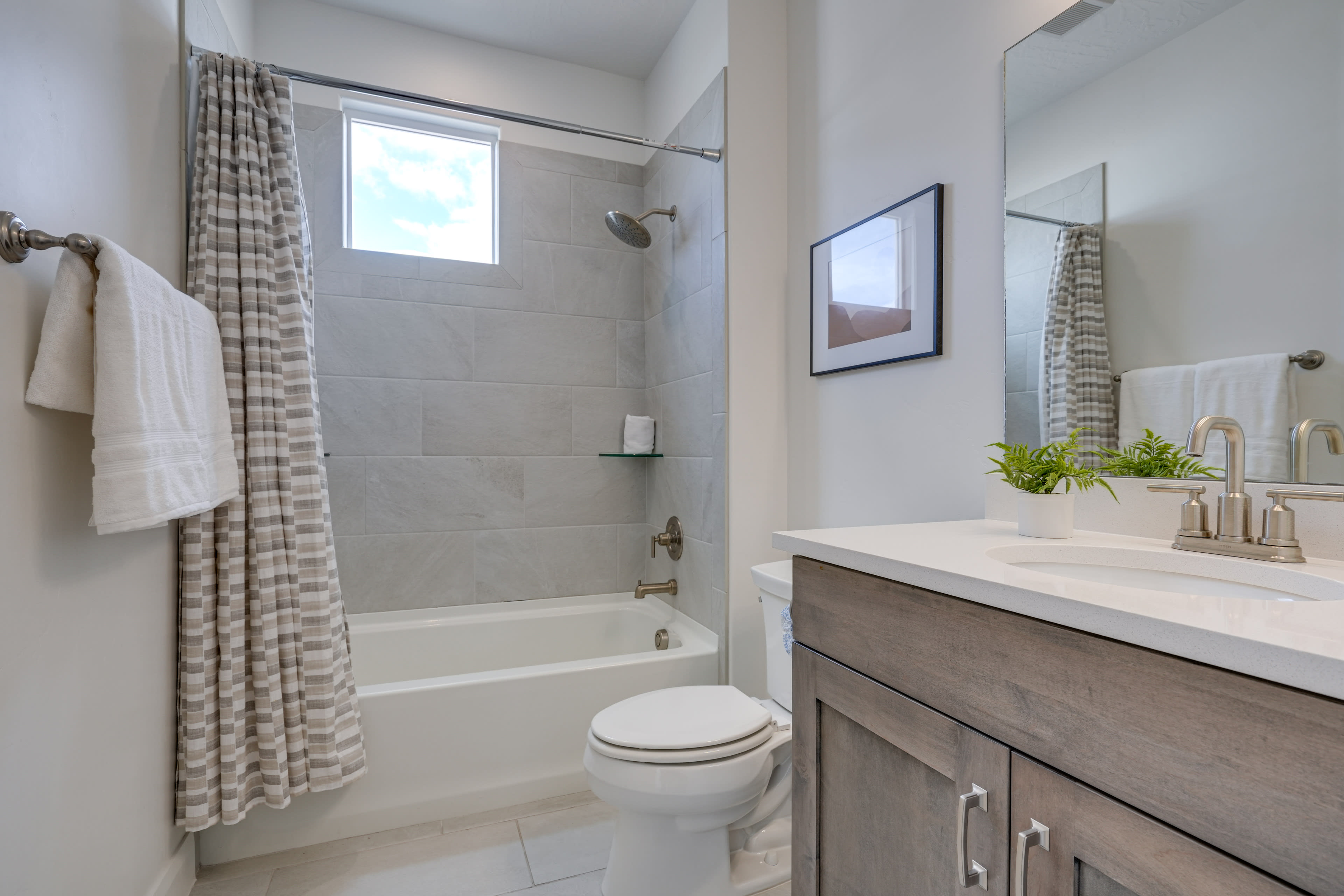 En-Suite Bathroom | 1st Floor | Complimentary Toiletries | Hair Dryer