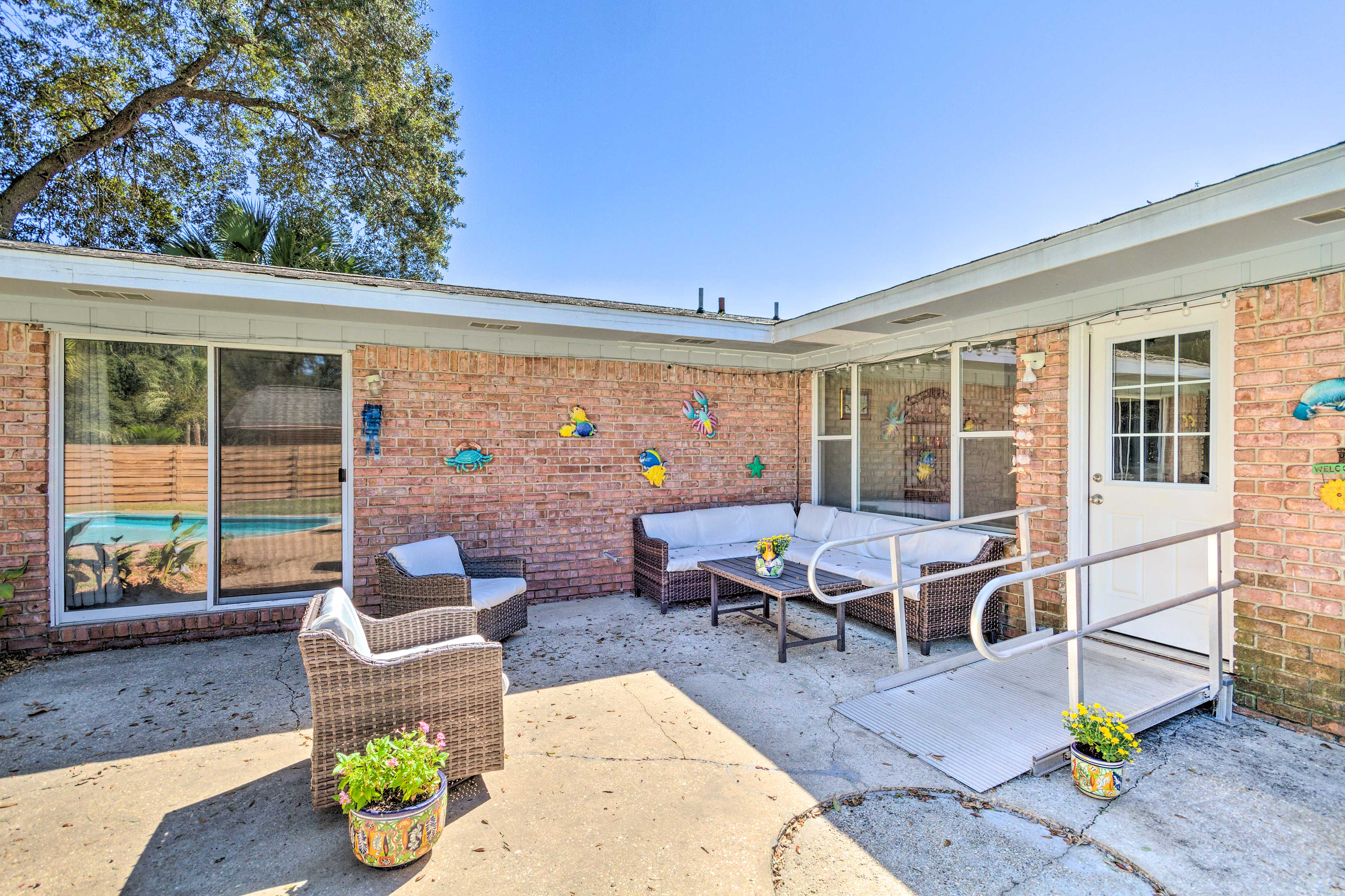 Patio | Gas Grill | Dining Area