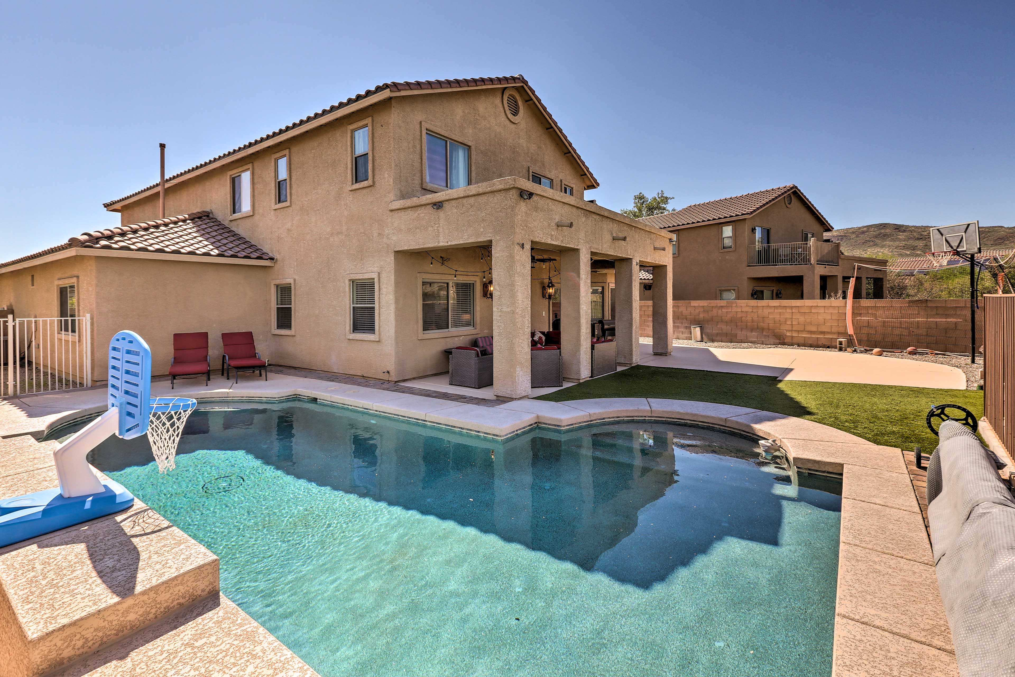 Modern Tucson Home w/ Patio + Saltwater Pool!