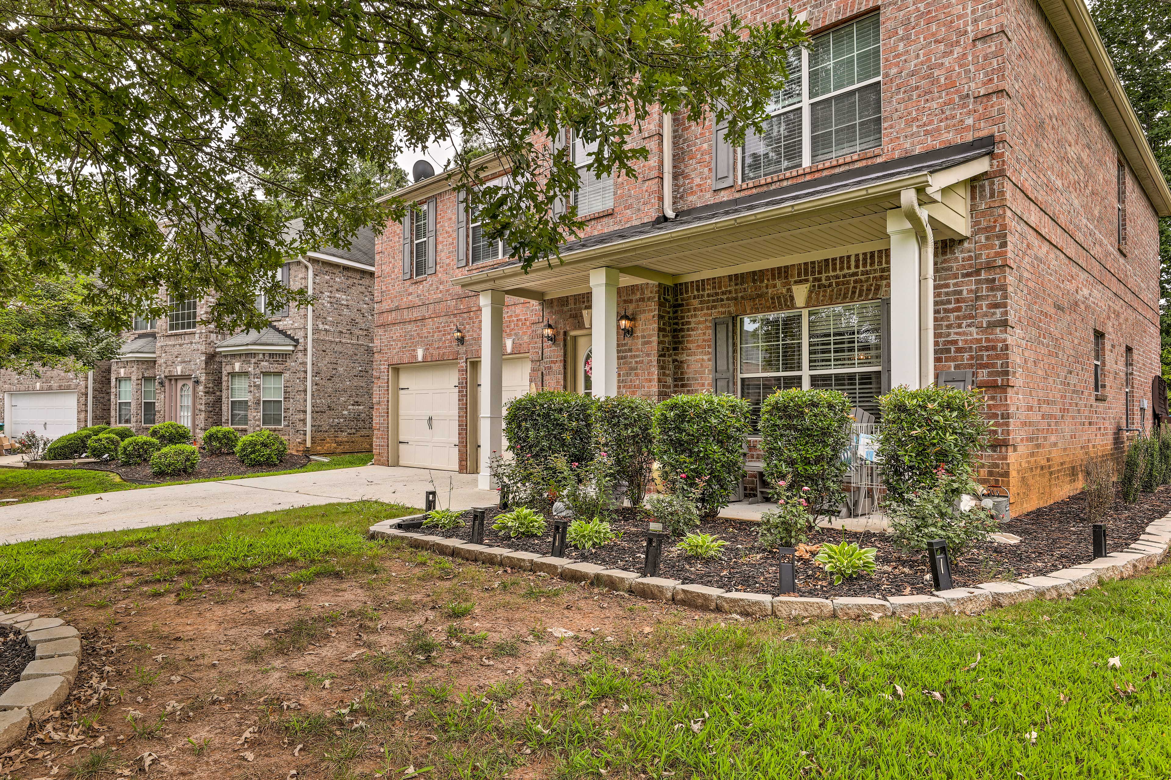 Home Exterior | Driveway Parking for 4 Vehicles