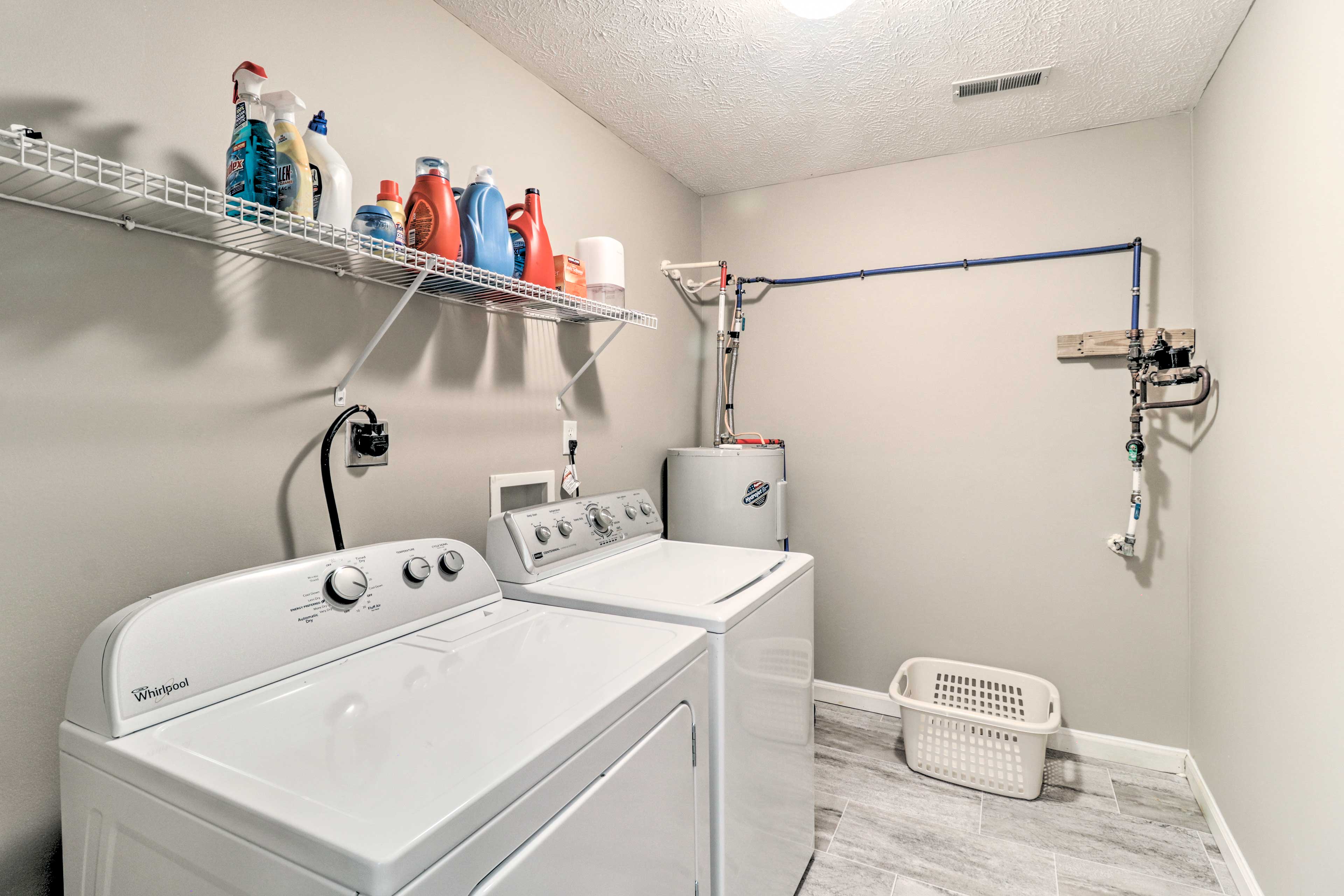 Laundry Room | Basement | Washer + Dryer | Laundry Detergent