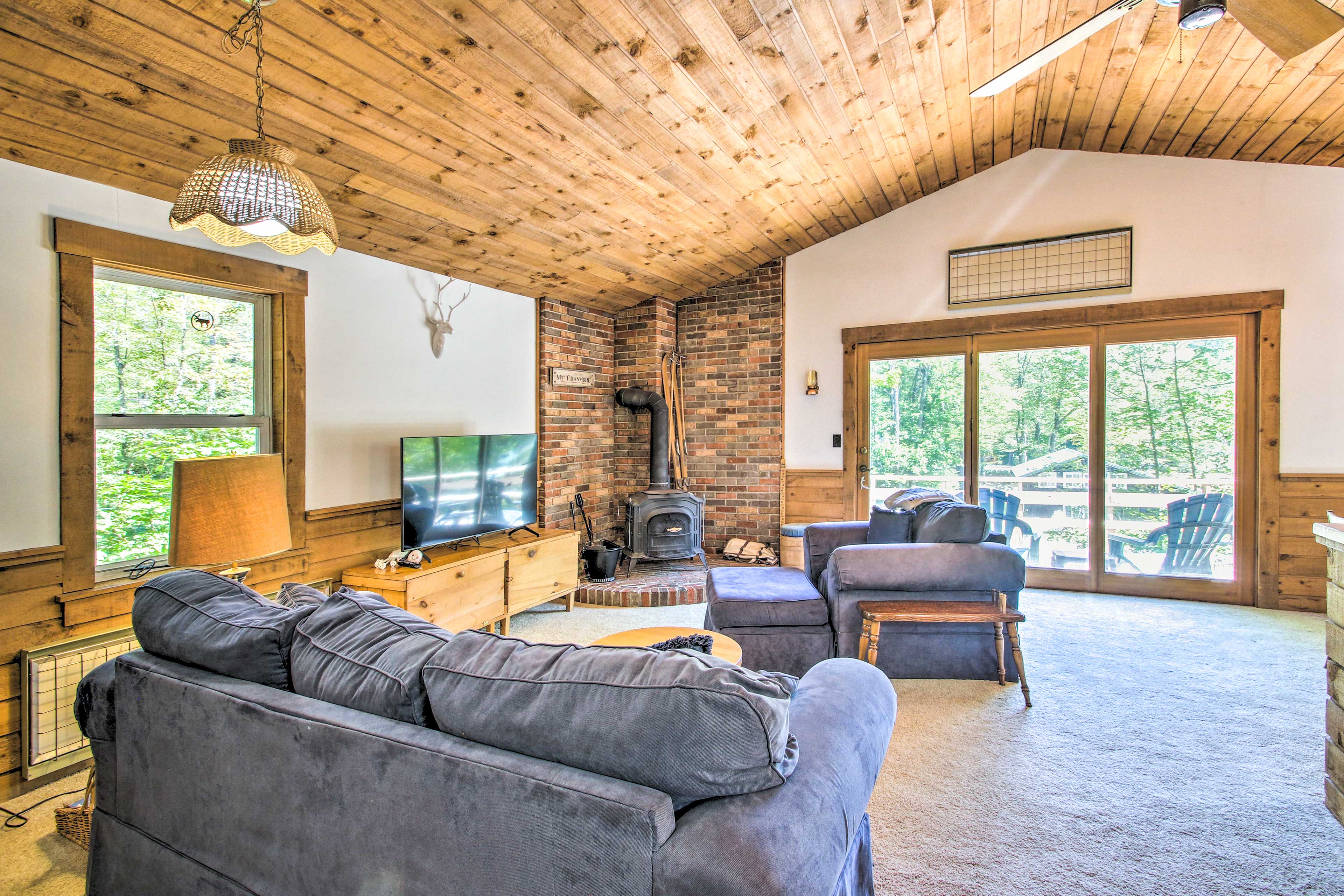 North Conway Vacation Rental | 4BR | 1.5BA | 1,400 Sq Ft | Stairs Required