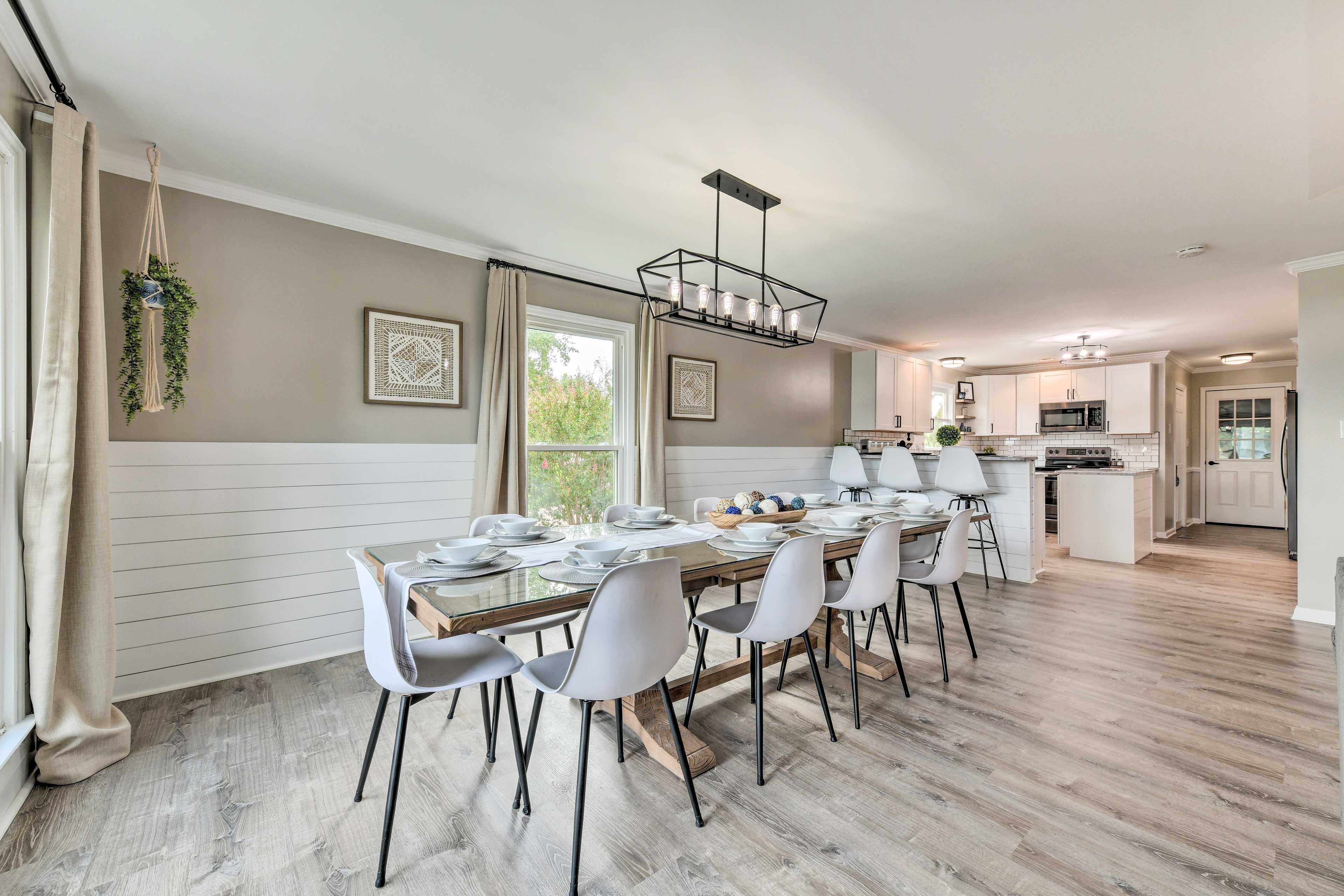 Dining Area | Dishware/Flatware | High Chair | Trash Bags/Paper Towels