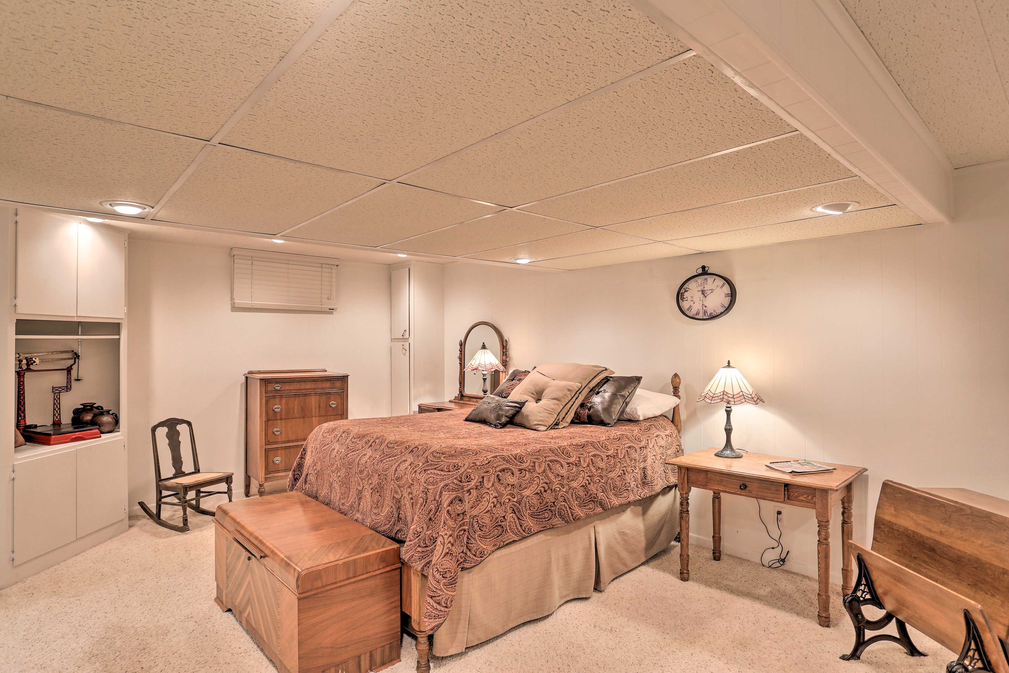 Bedroom 3 | Basement | Queen Bed | Twin Daybed w/ Twin Trundle