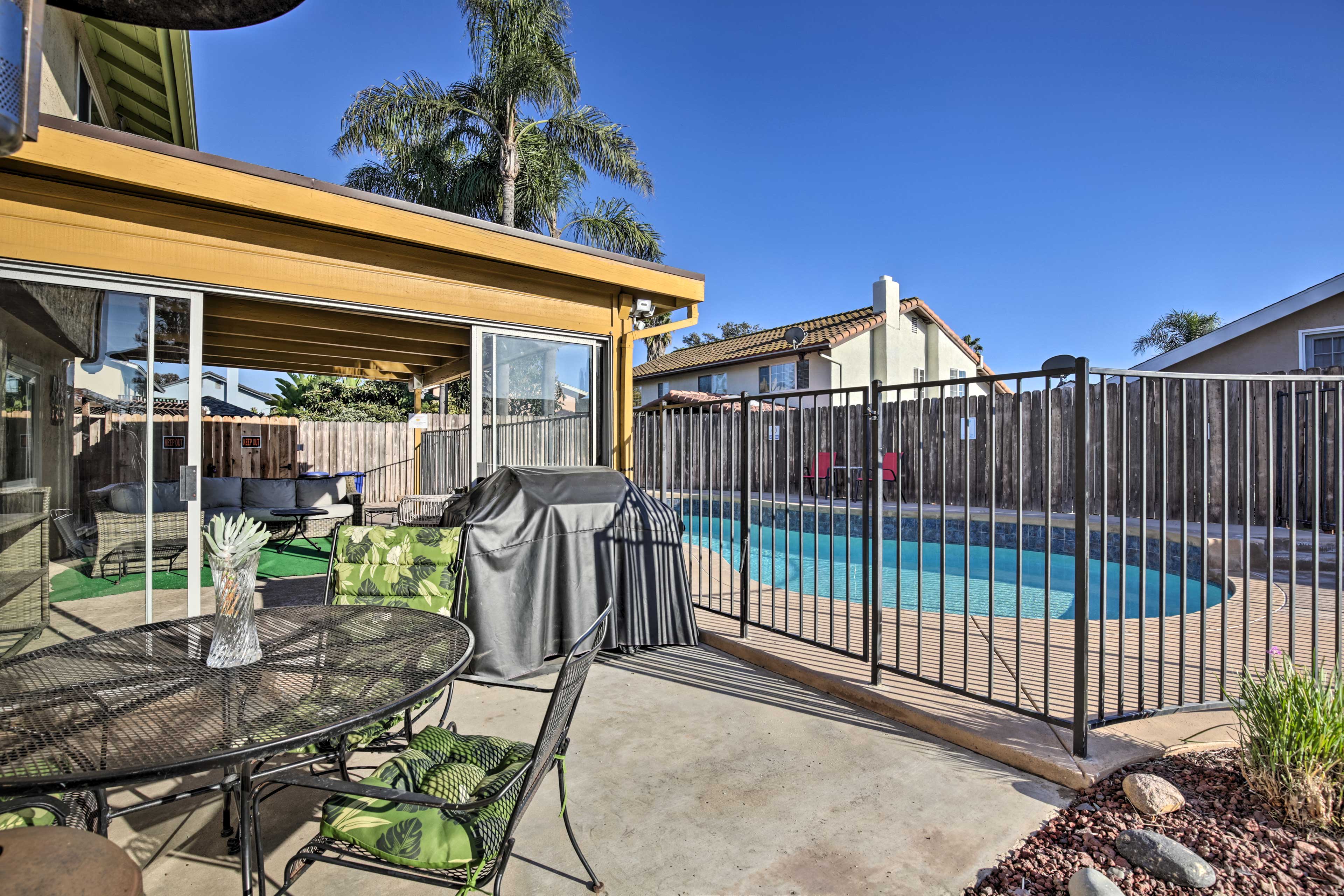 Fenced Patio | Outdoor Dining Area | Gas Grill