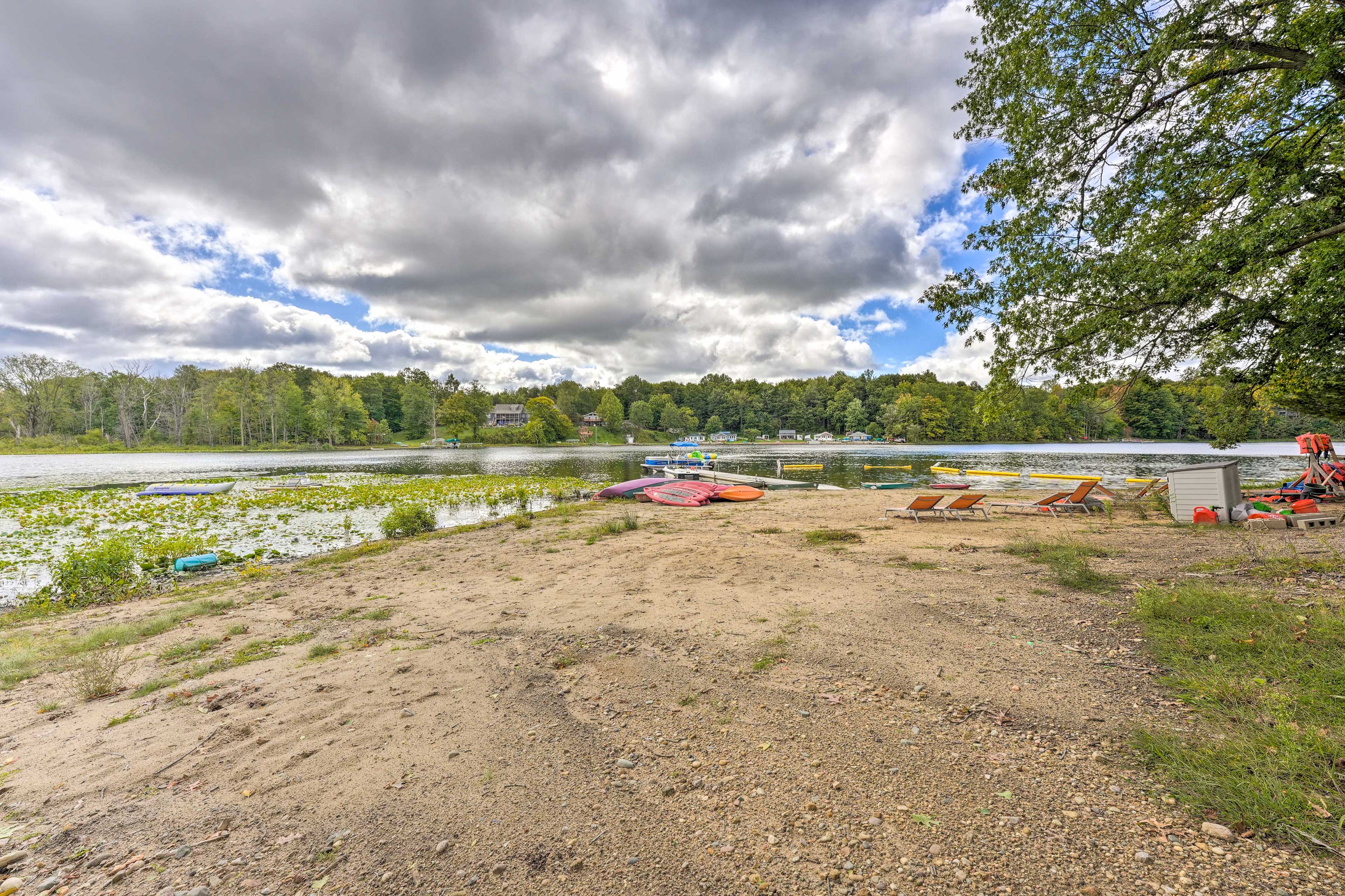 MMW Retreat Community Amenities | Direct Lake Access | Kayaks | Paddle Boards