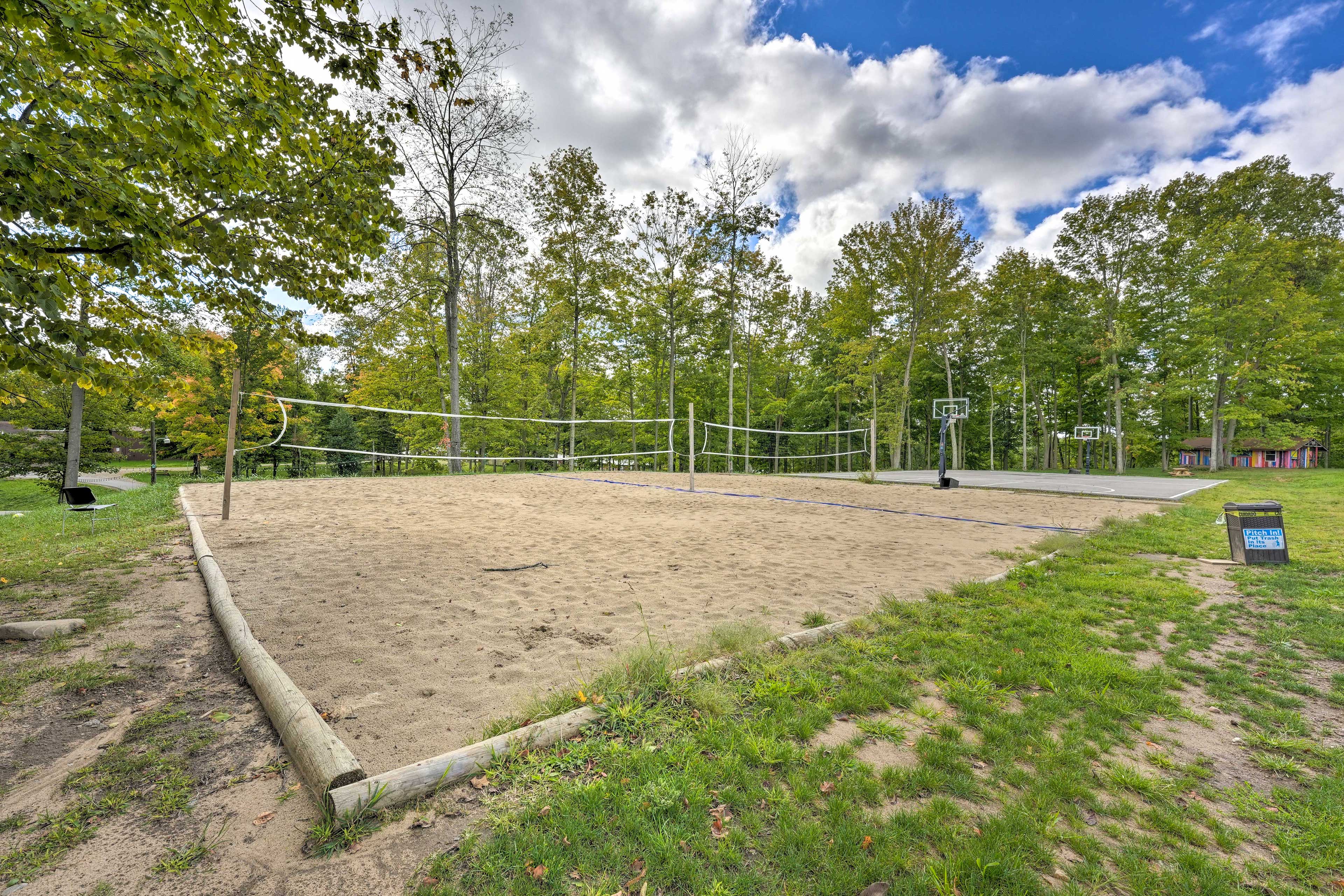 MMW Retreat Community Amenities | Sand Volleyball Court