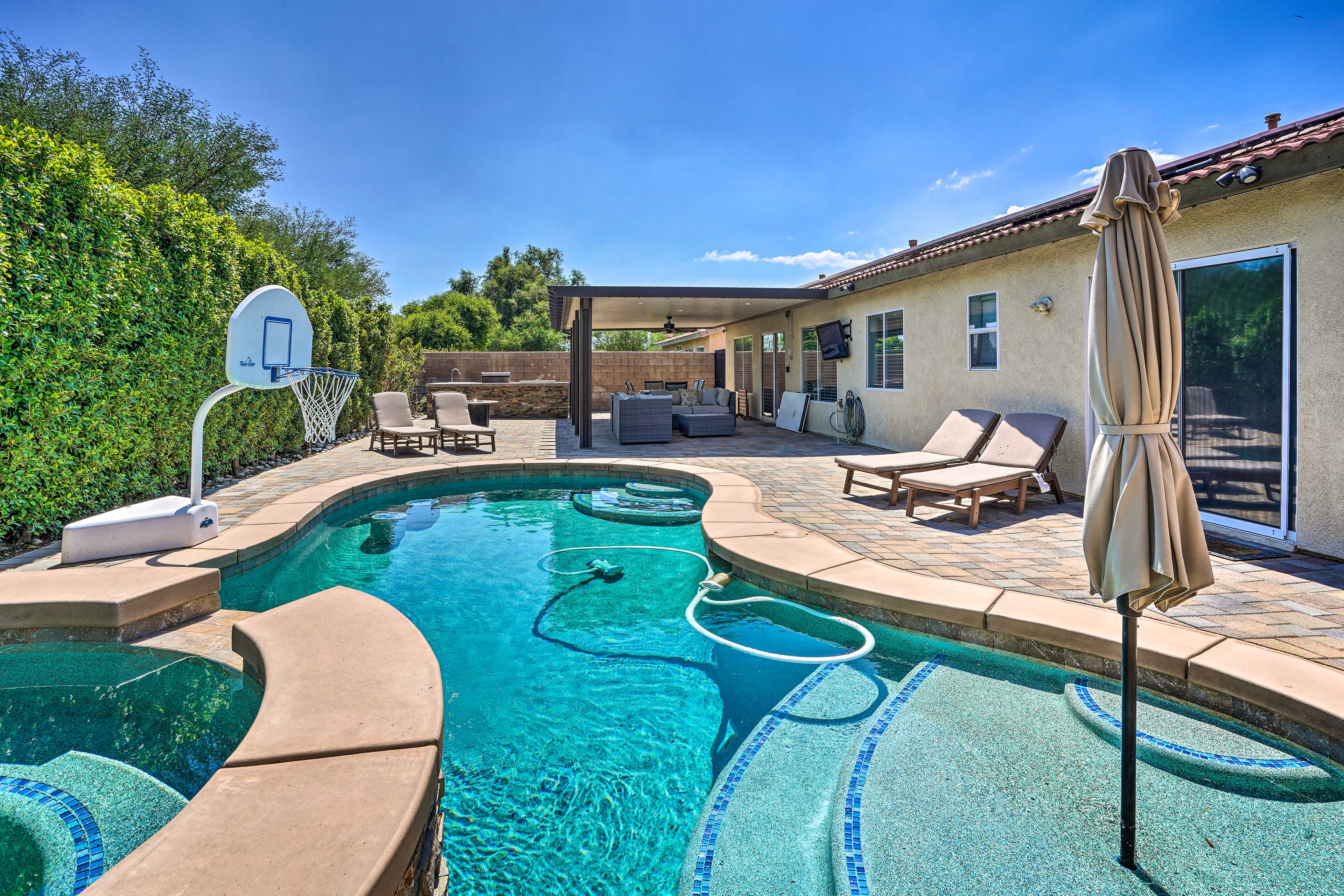 Indio Vacation Rental | 4BR | 3BA | 2,450 Sq Ft | Step-Free Access